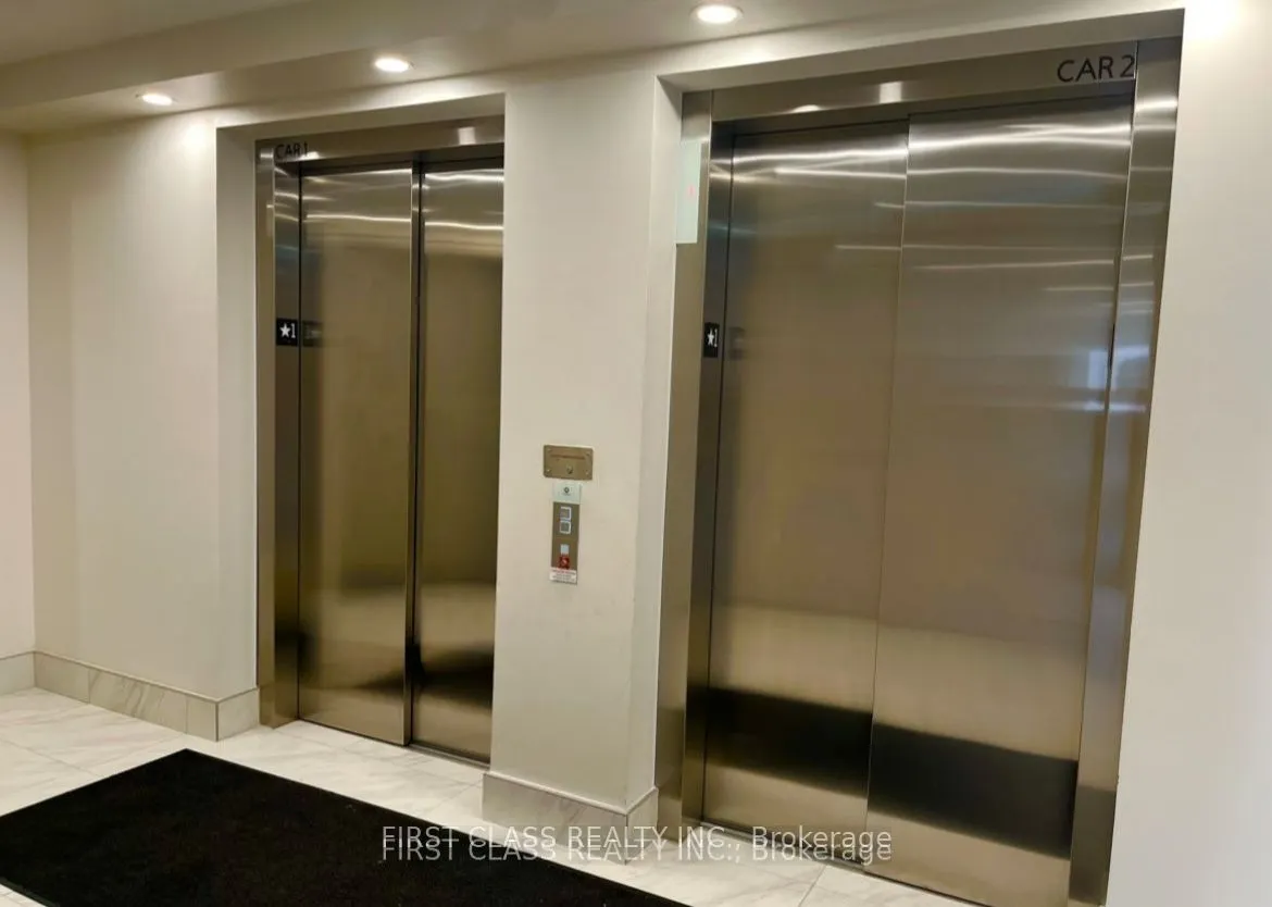 50 lakebreeze Drive S, #408