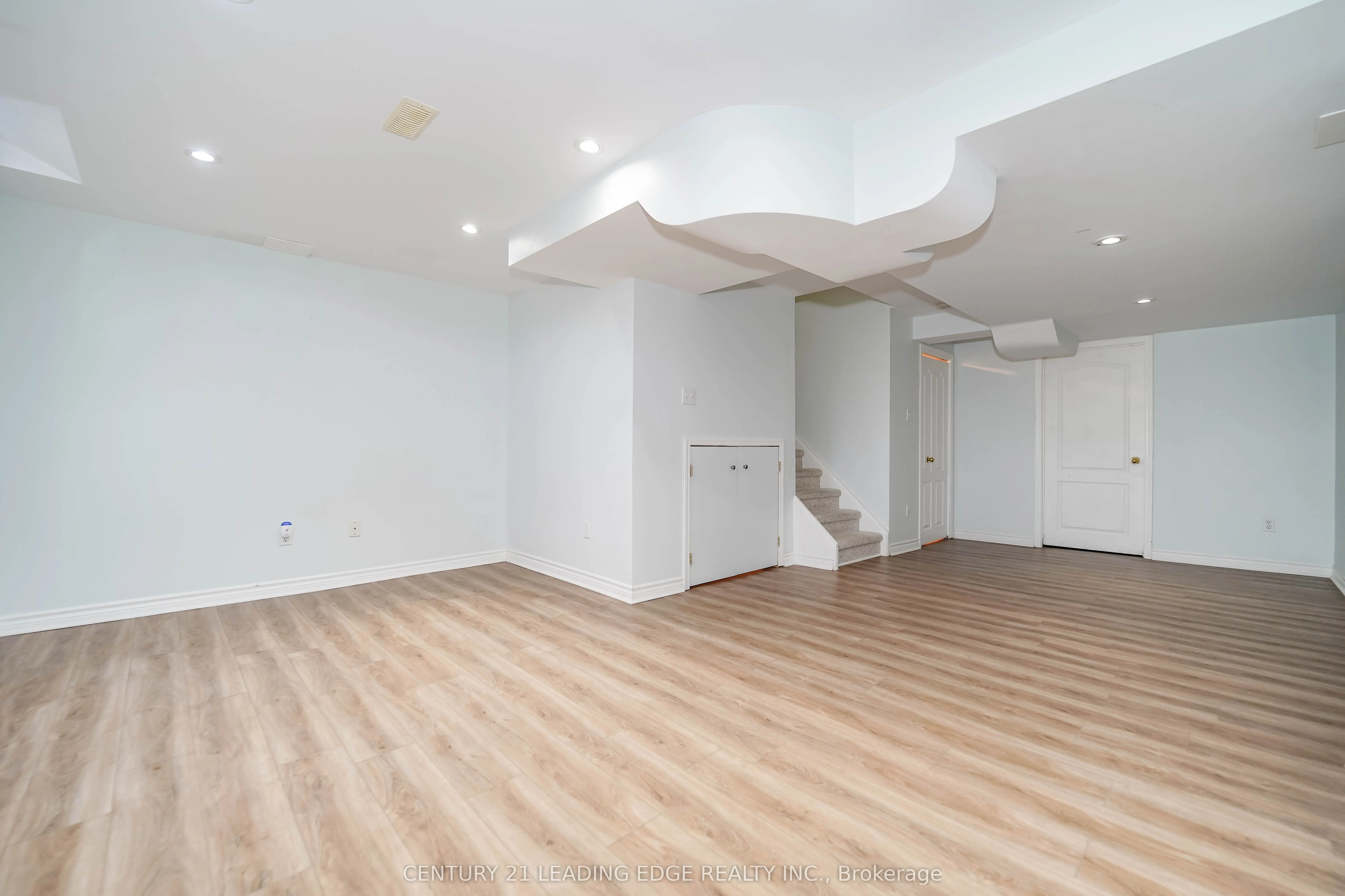2 Oglevie Drive