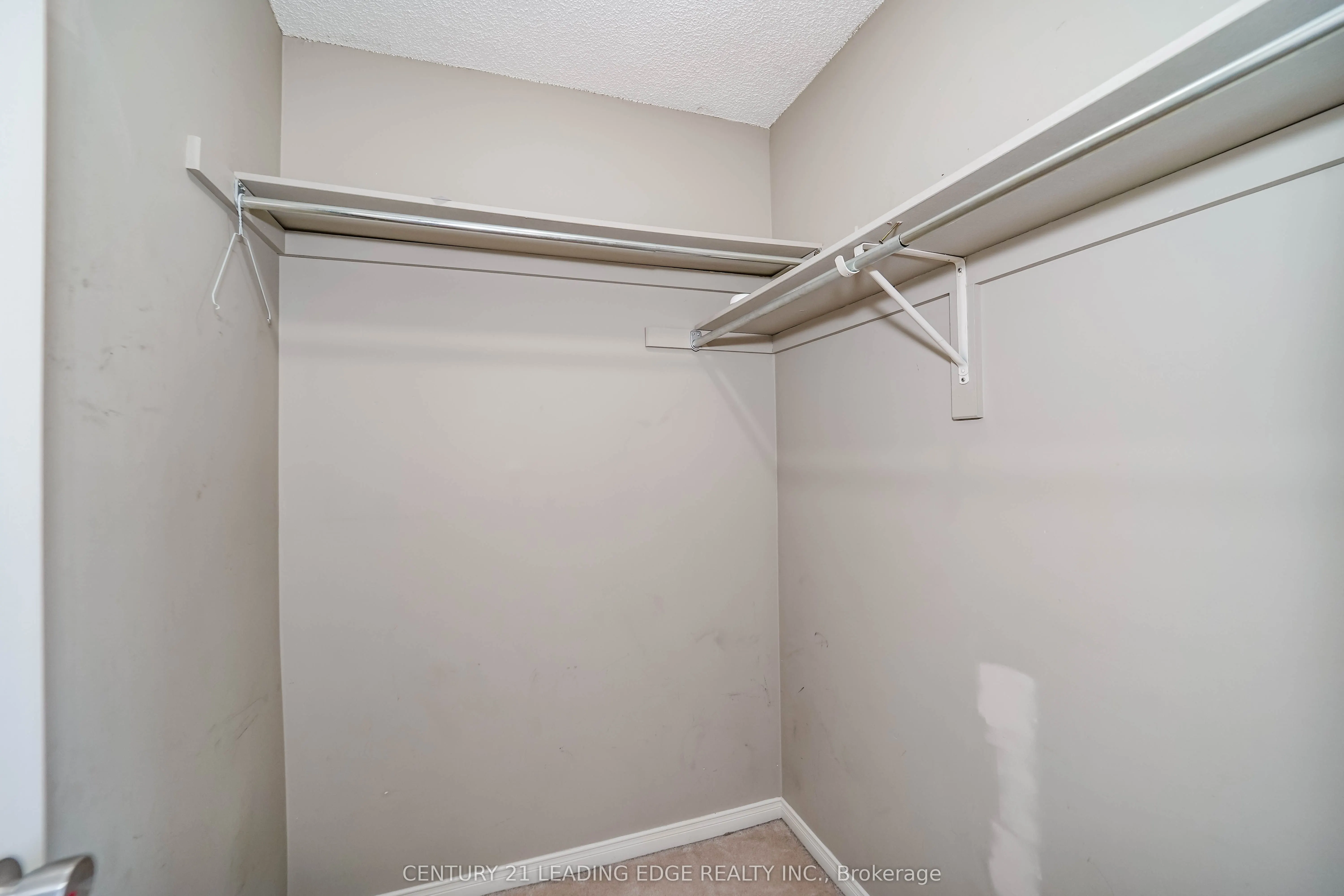 2 Oglevie Drive