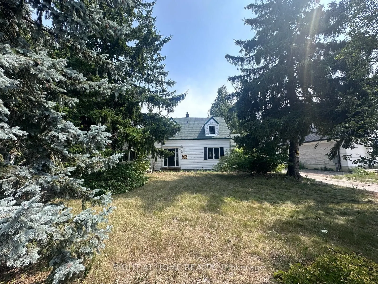 1485 Altona Road