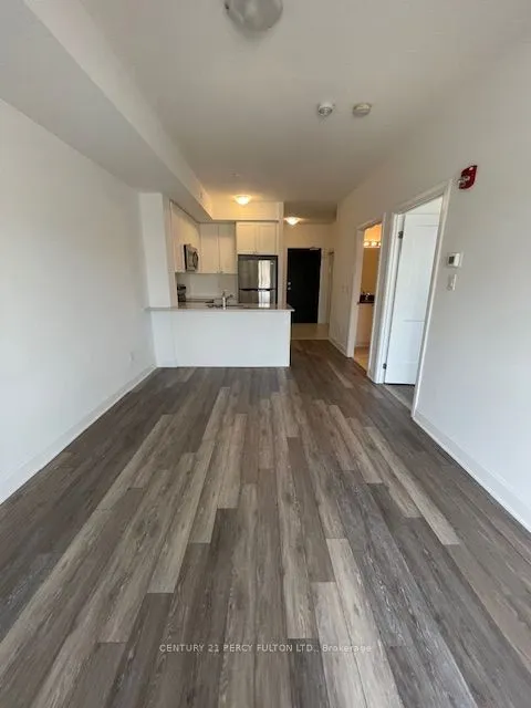 50 Lakebreeze Drive, #226