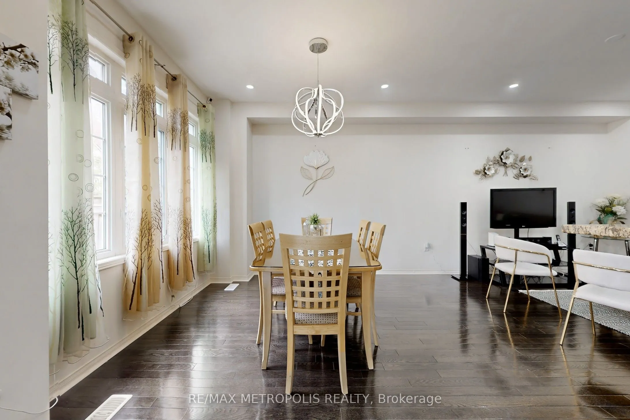 178 Angus Drive
