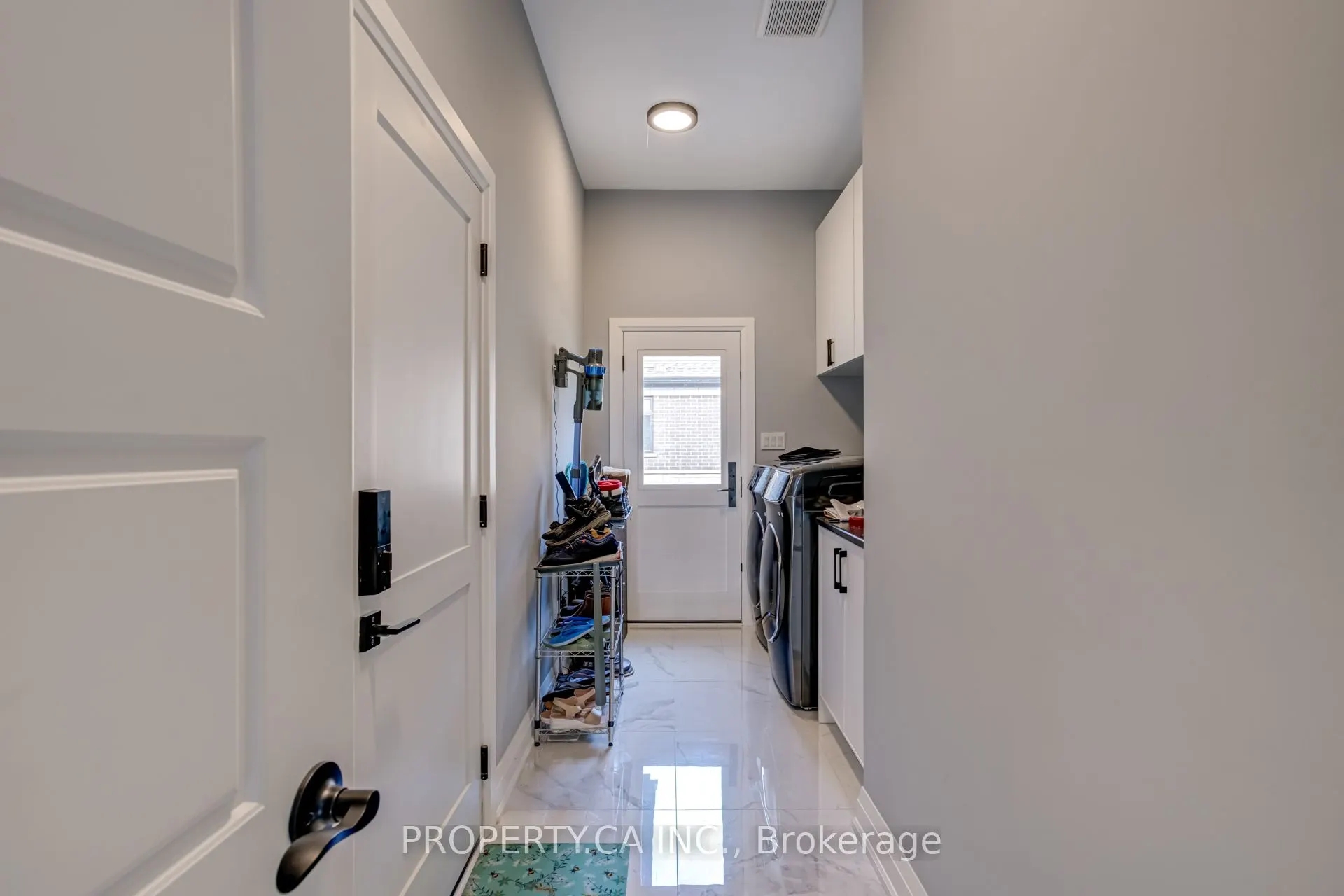 11 Jones Avenue