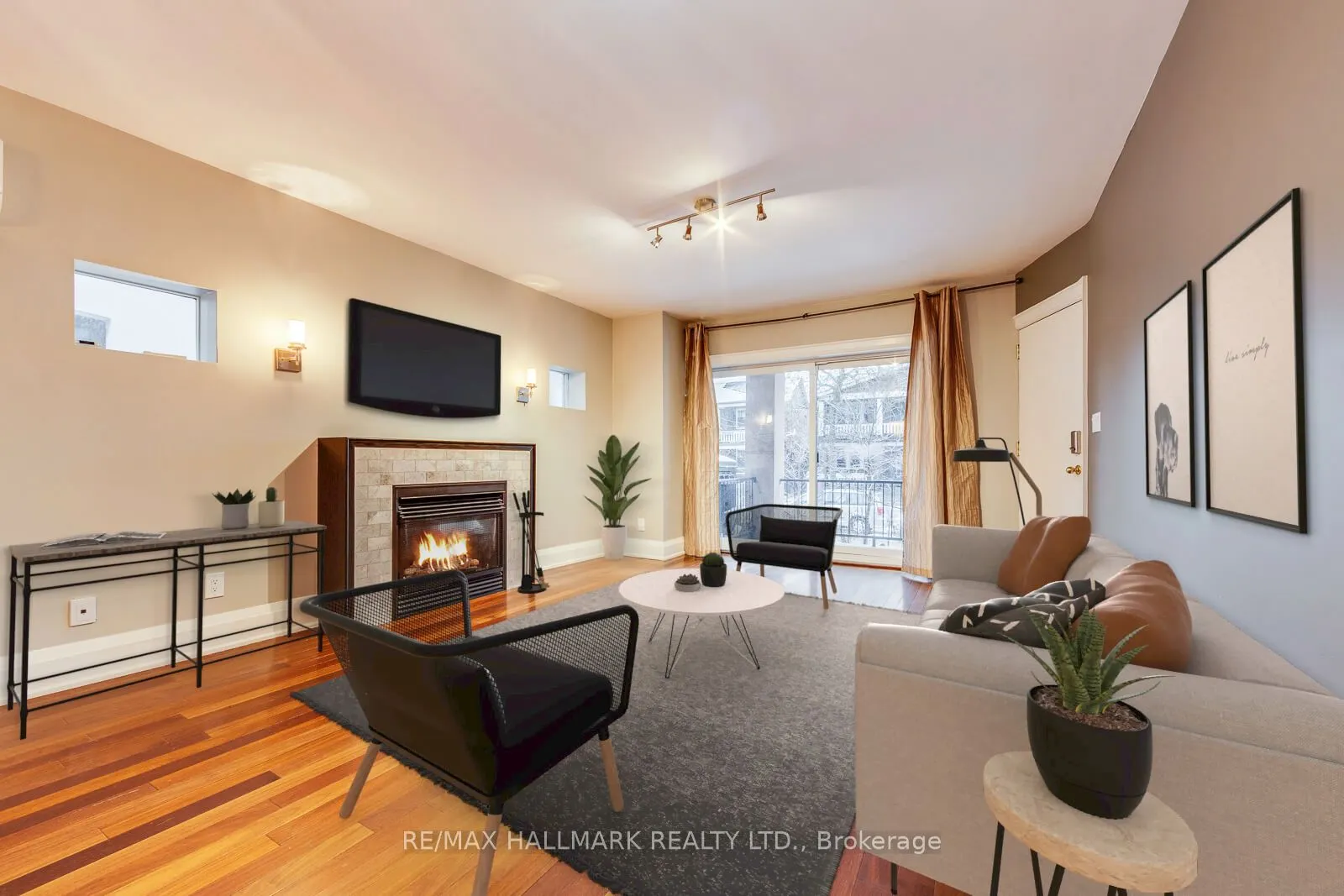 28 Hammersmith Avenue, #Main