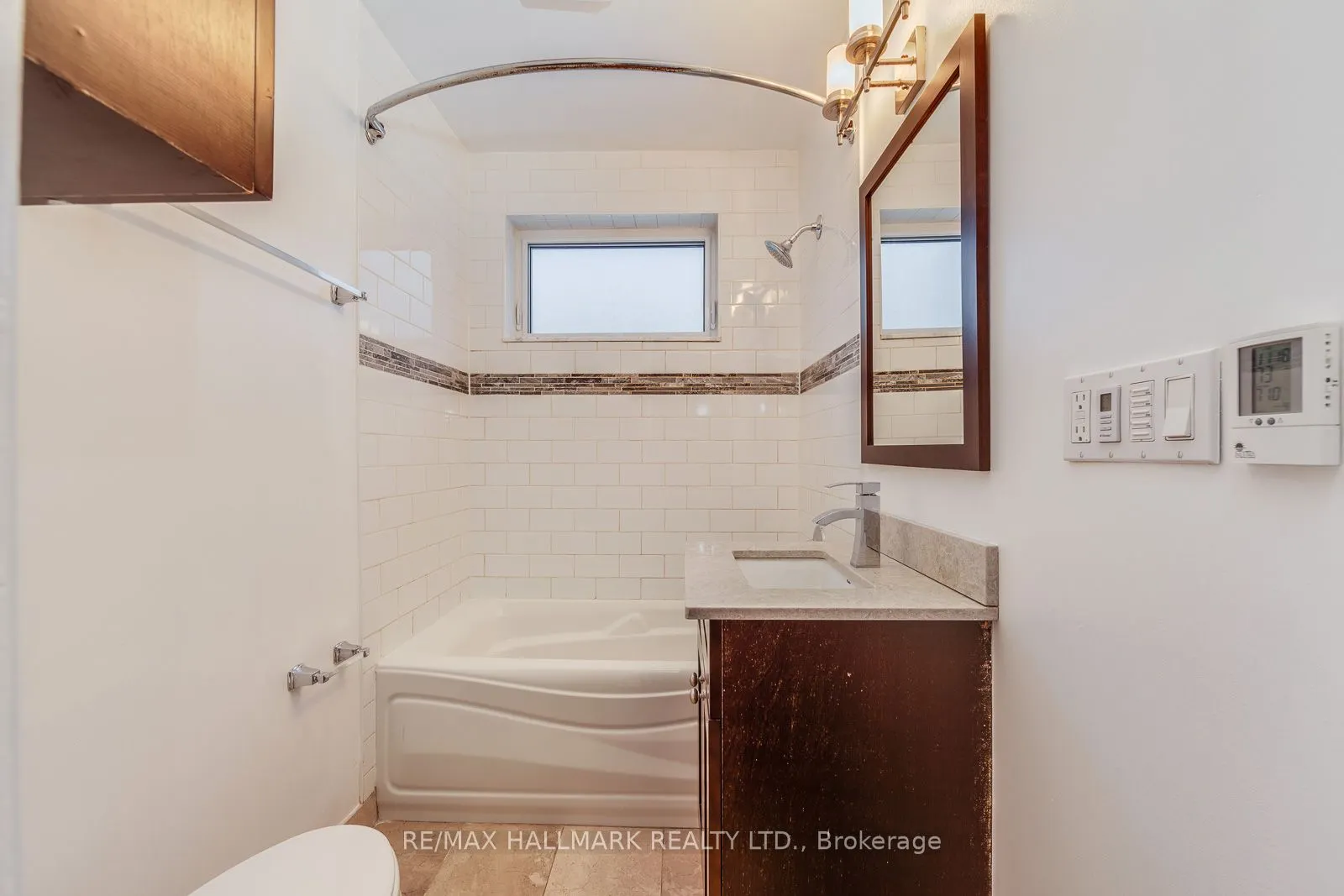 28 Hammersmith Avenue, #Main