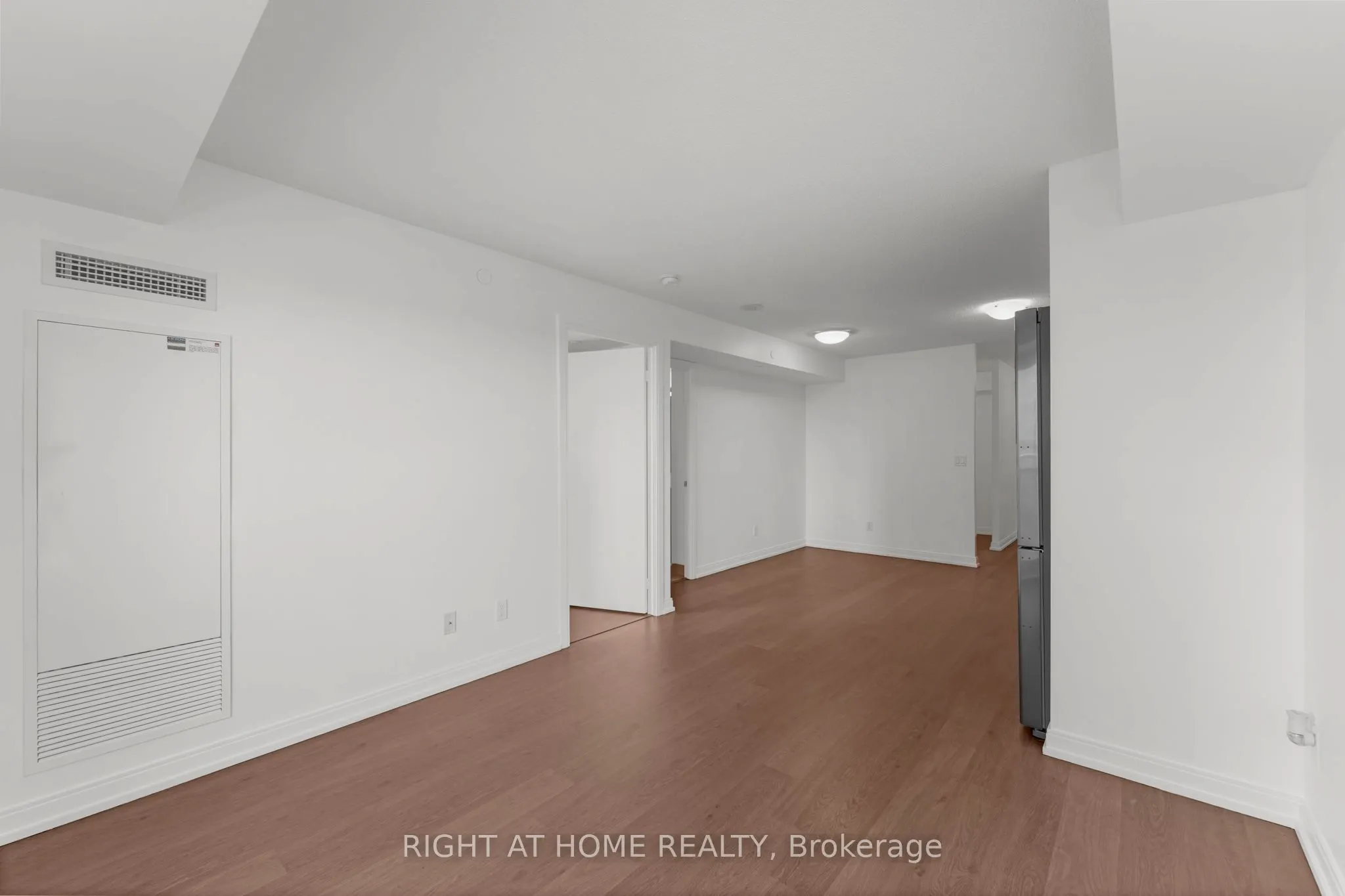 255 Village Green Square, #1501