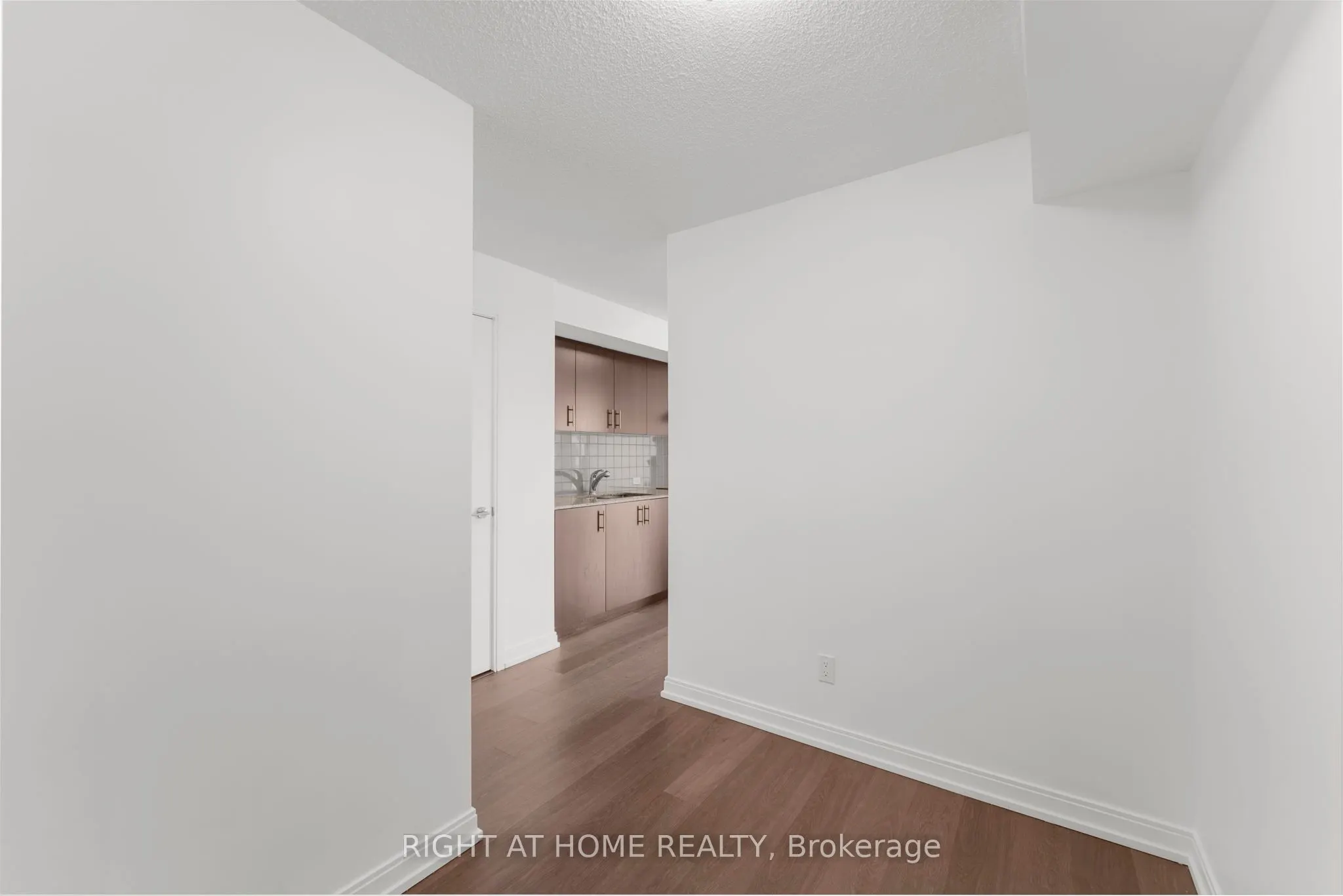 255 Village Green Square, #1501