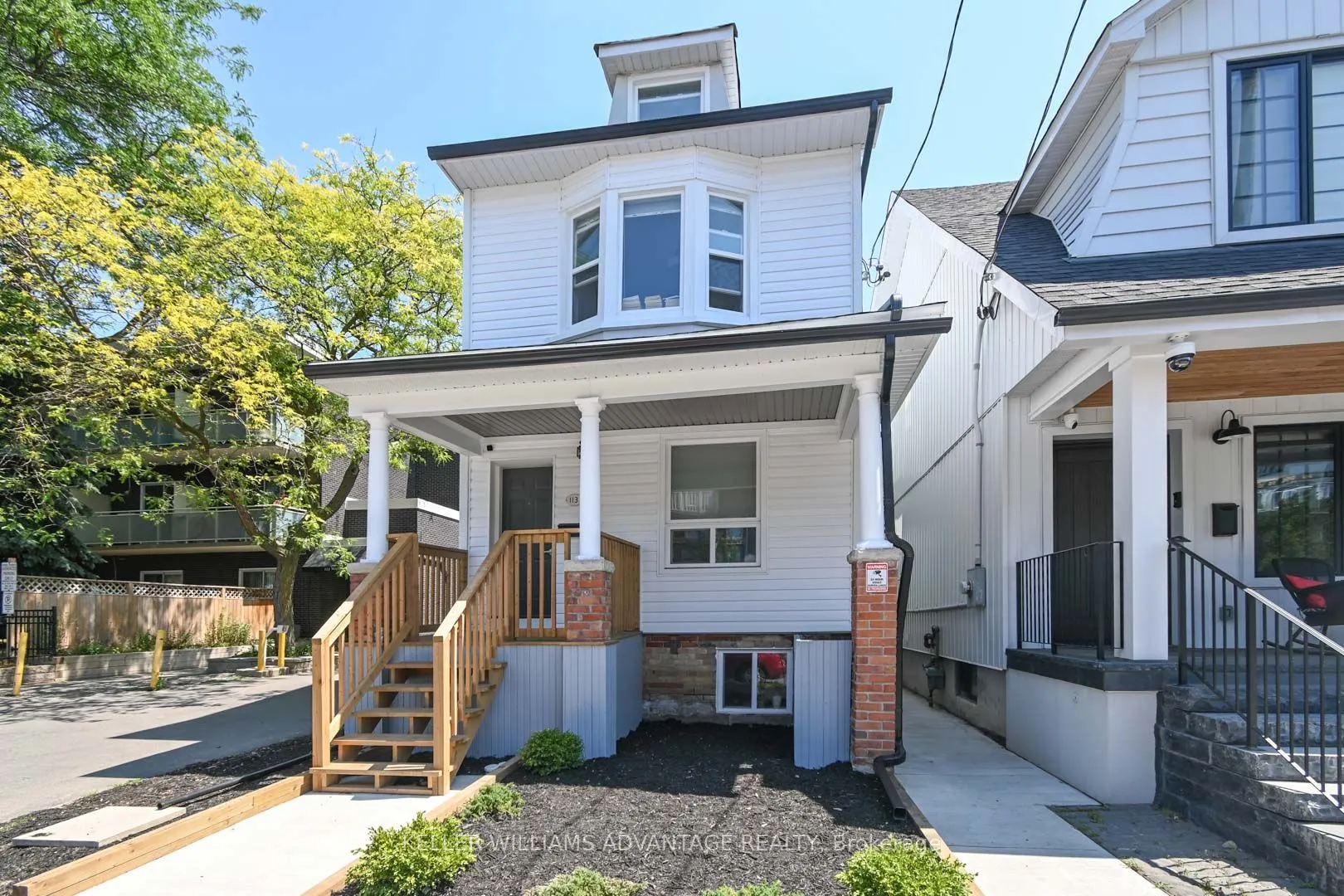 113 Woodbine Avenue, #Lower
