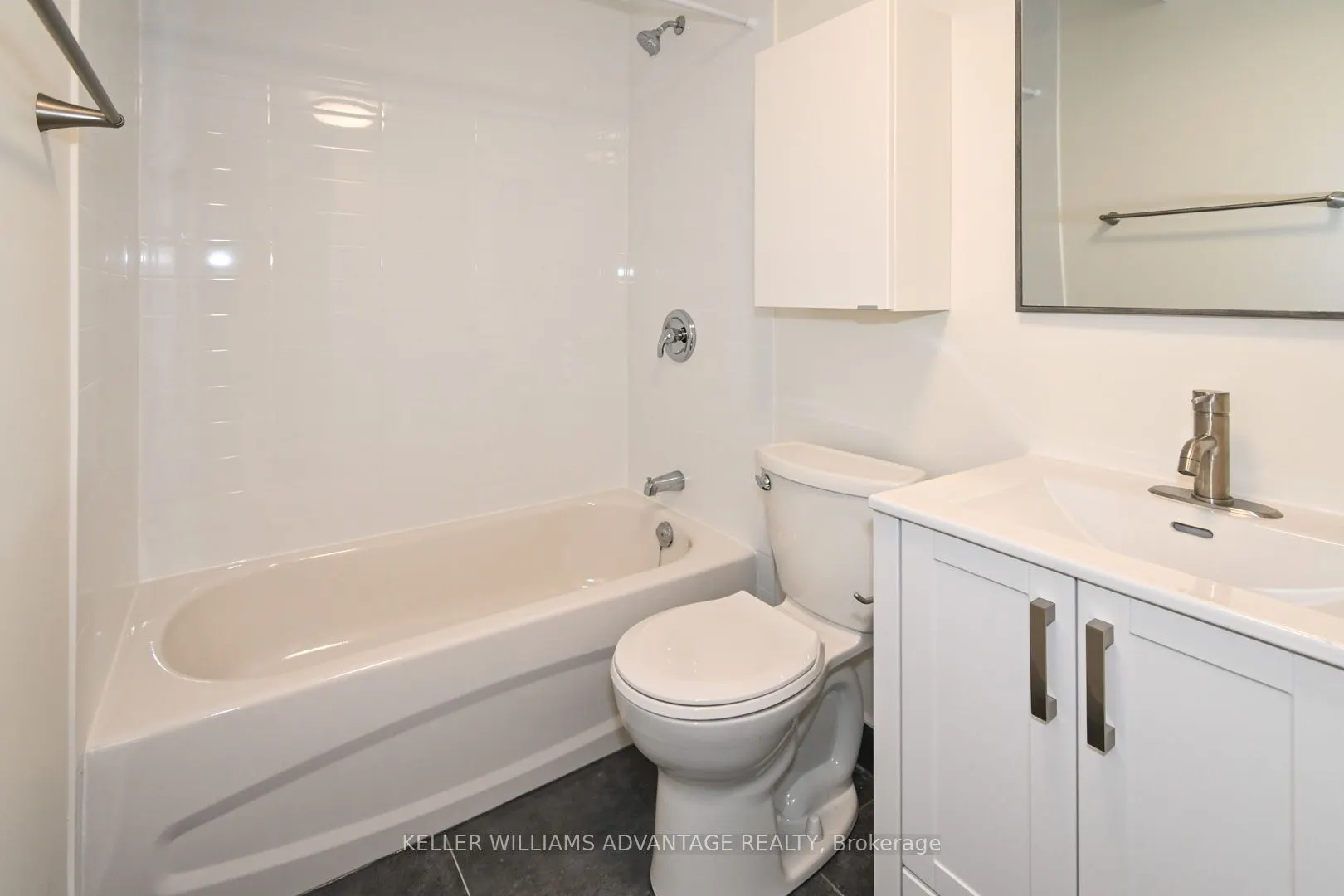 113 Woodbine Avenue, #Lower