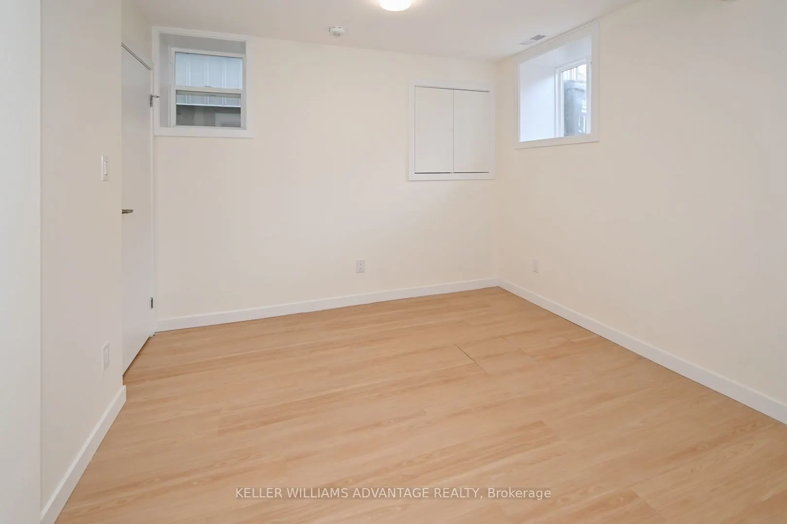 113 Woodbine Avenue, #Lower