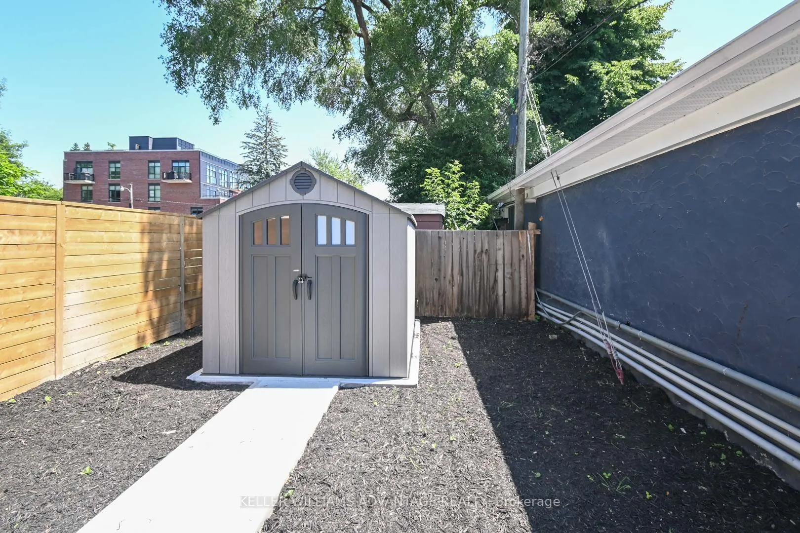 113 Woodbine Avenue, #Lower