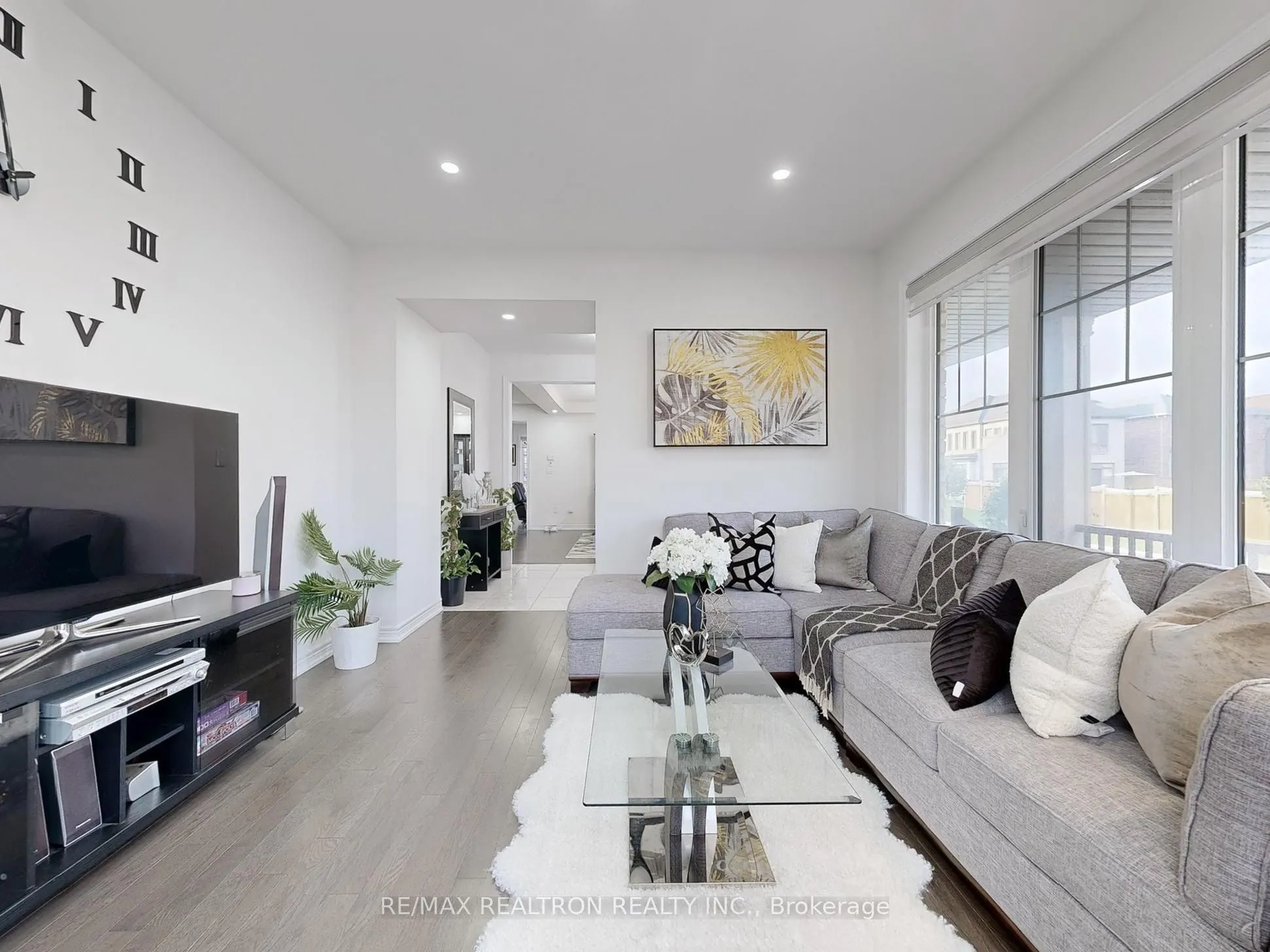 2 Auckland Drive