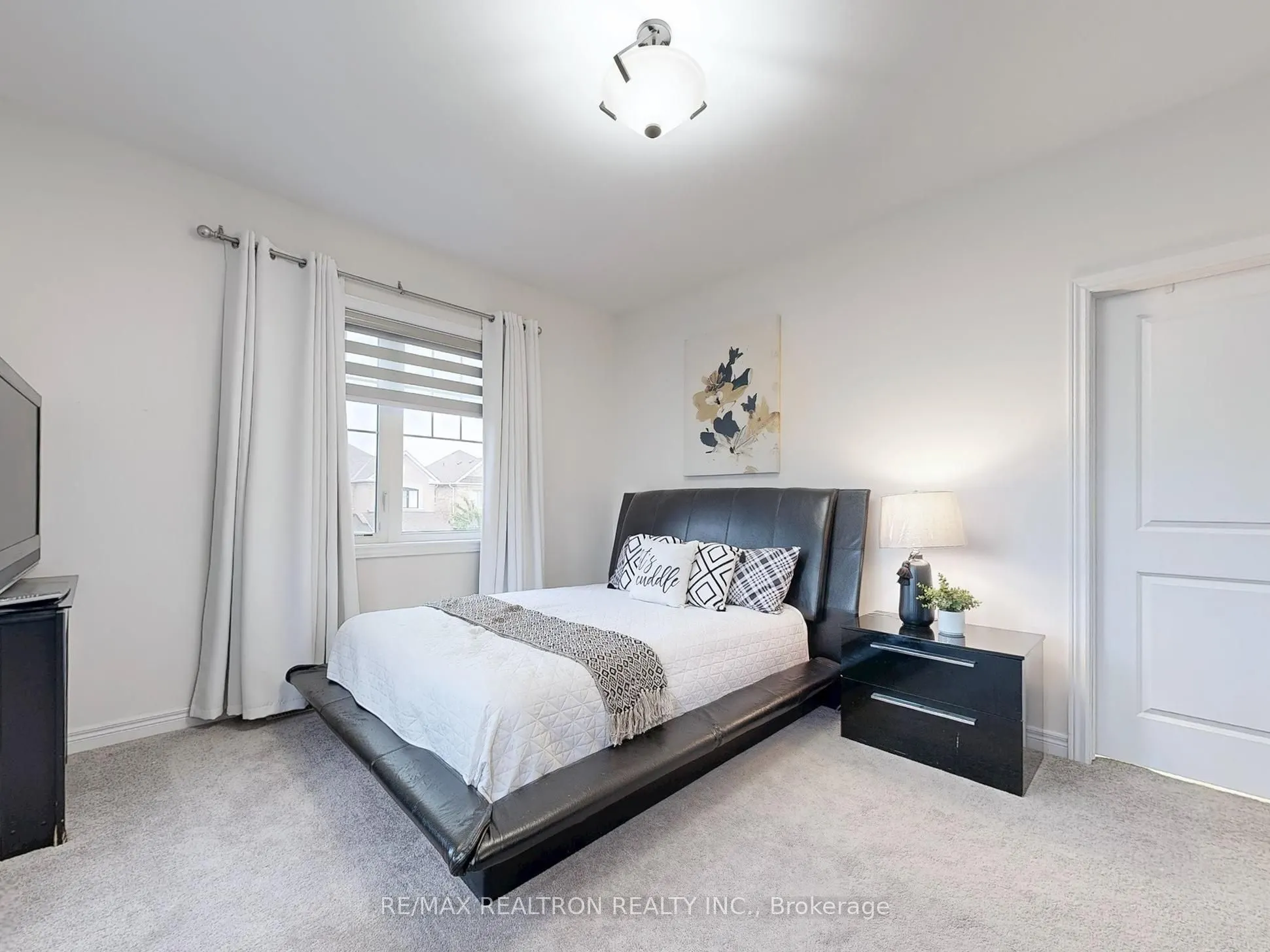 2 Auckland Drive
