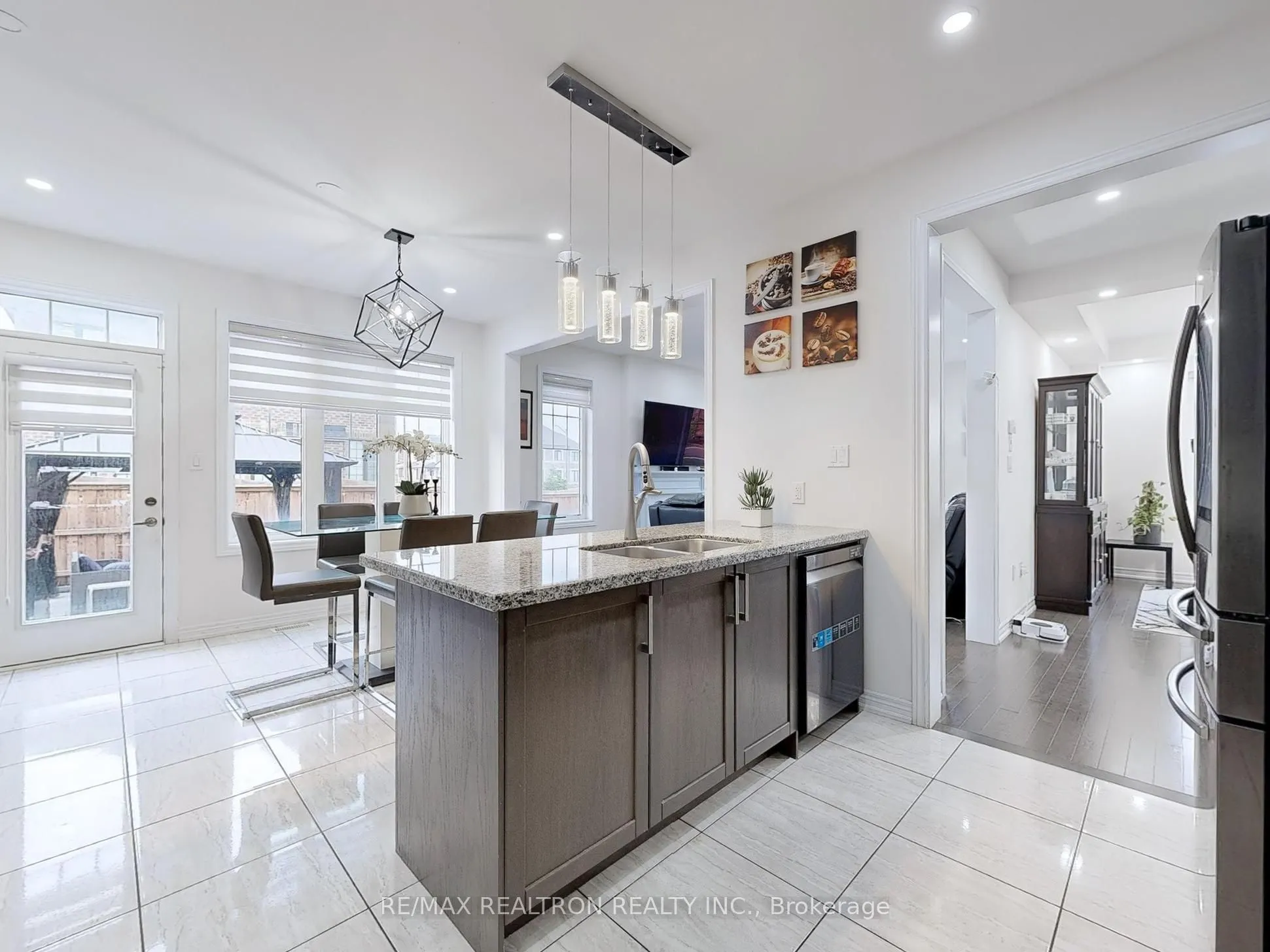 2 Auckland Drive