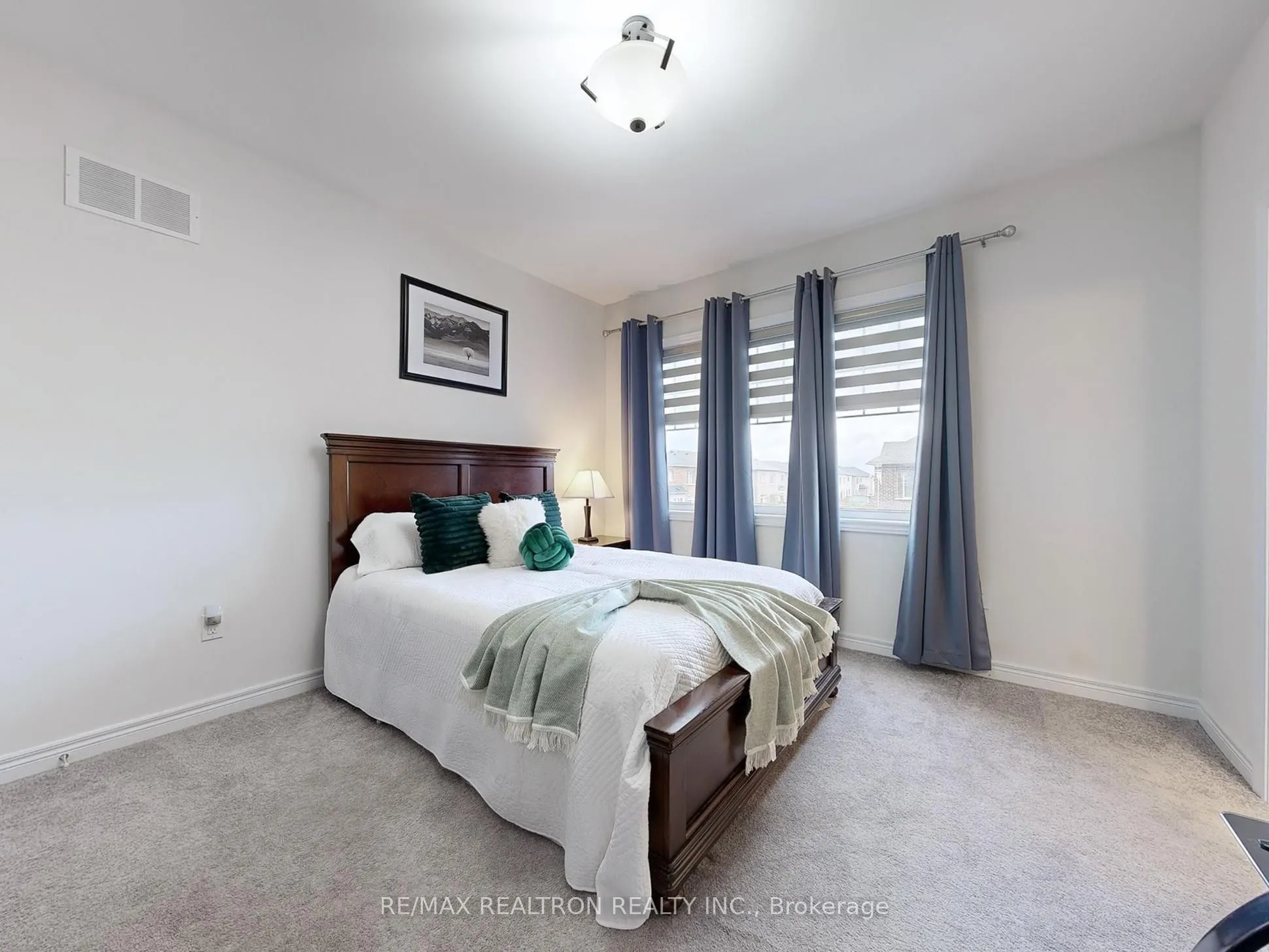 2 Auckland Drive
