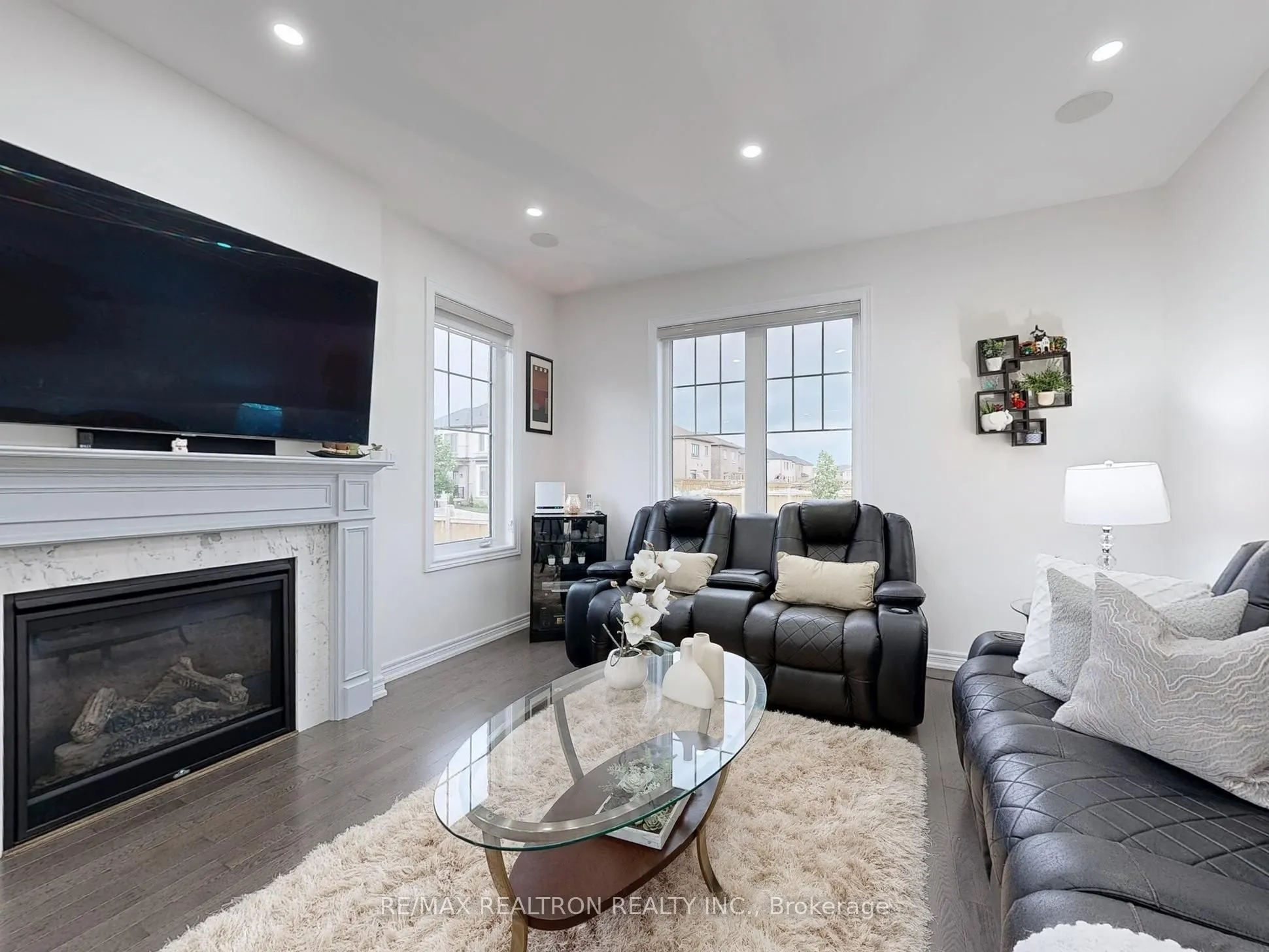 2 Auckland Drive