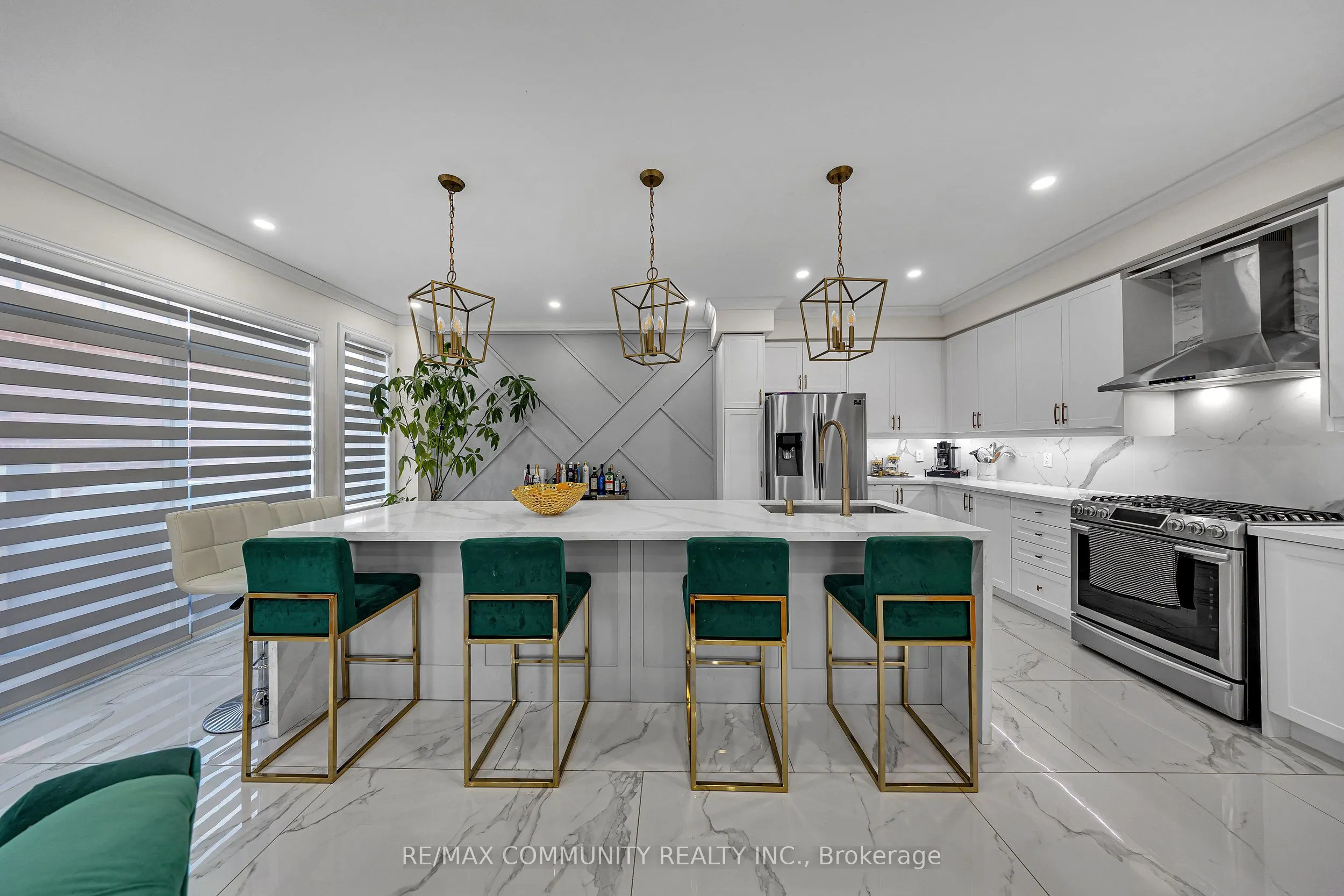 2455 Hibiscus Drive