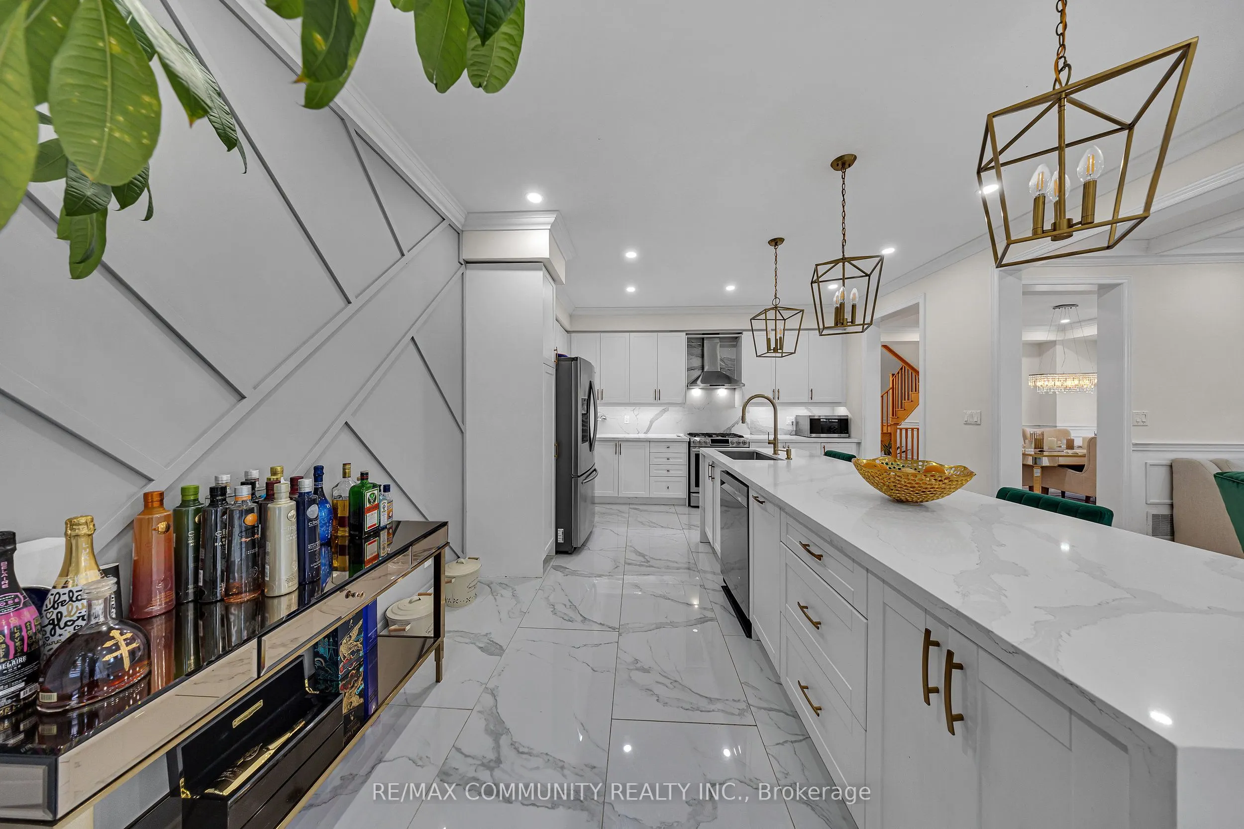 2455 Hibiscus Drive