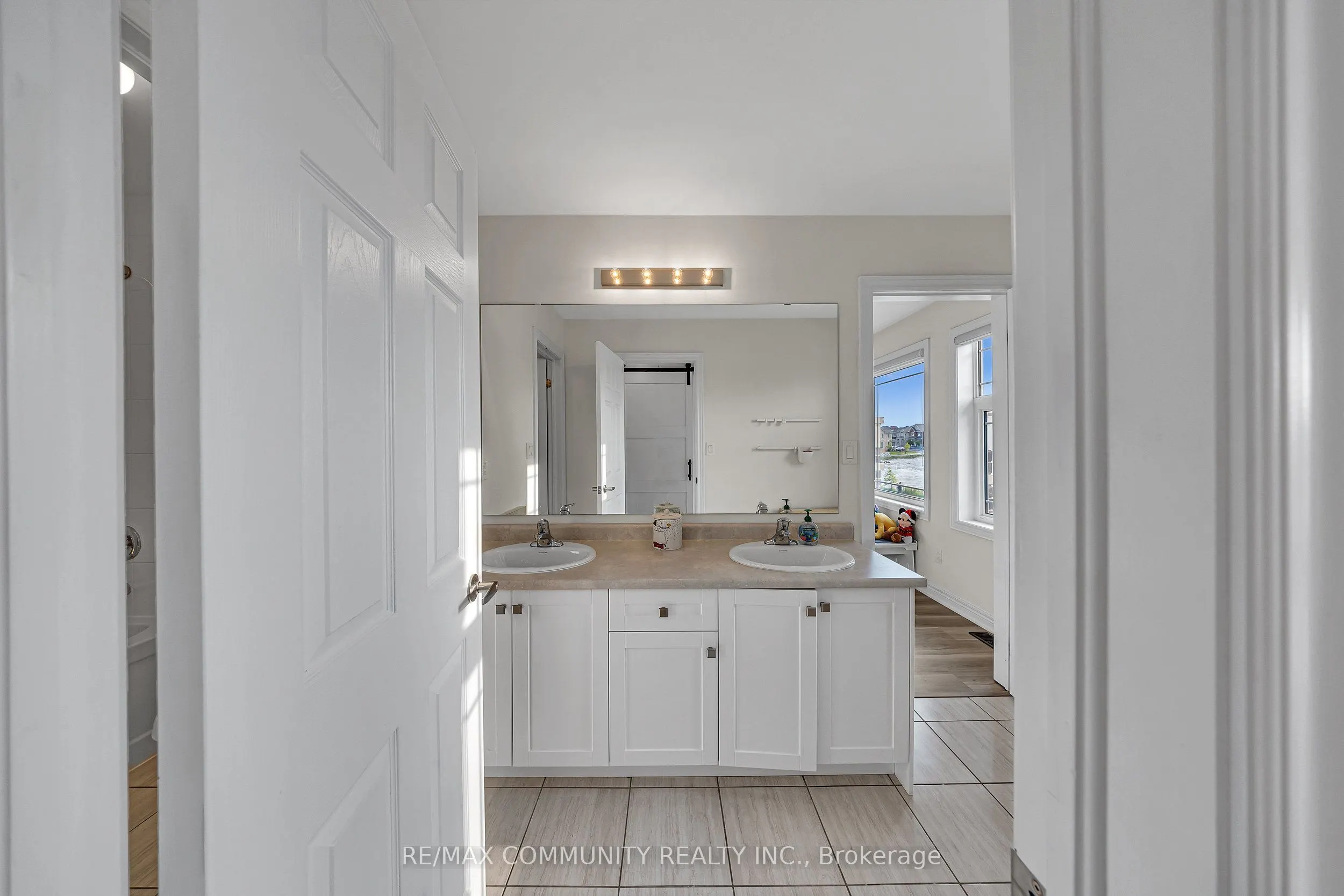 2455 Hibiscus Drive
