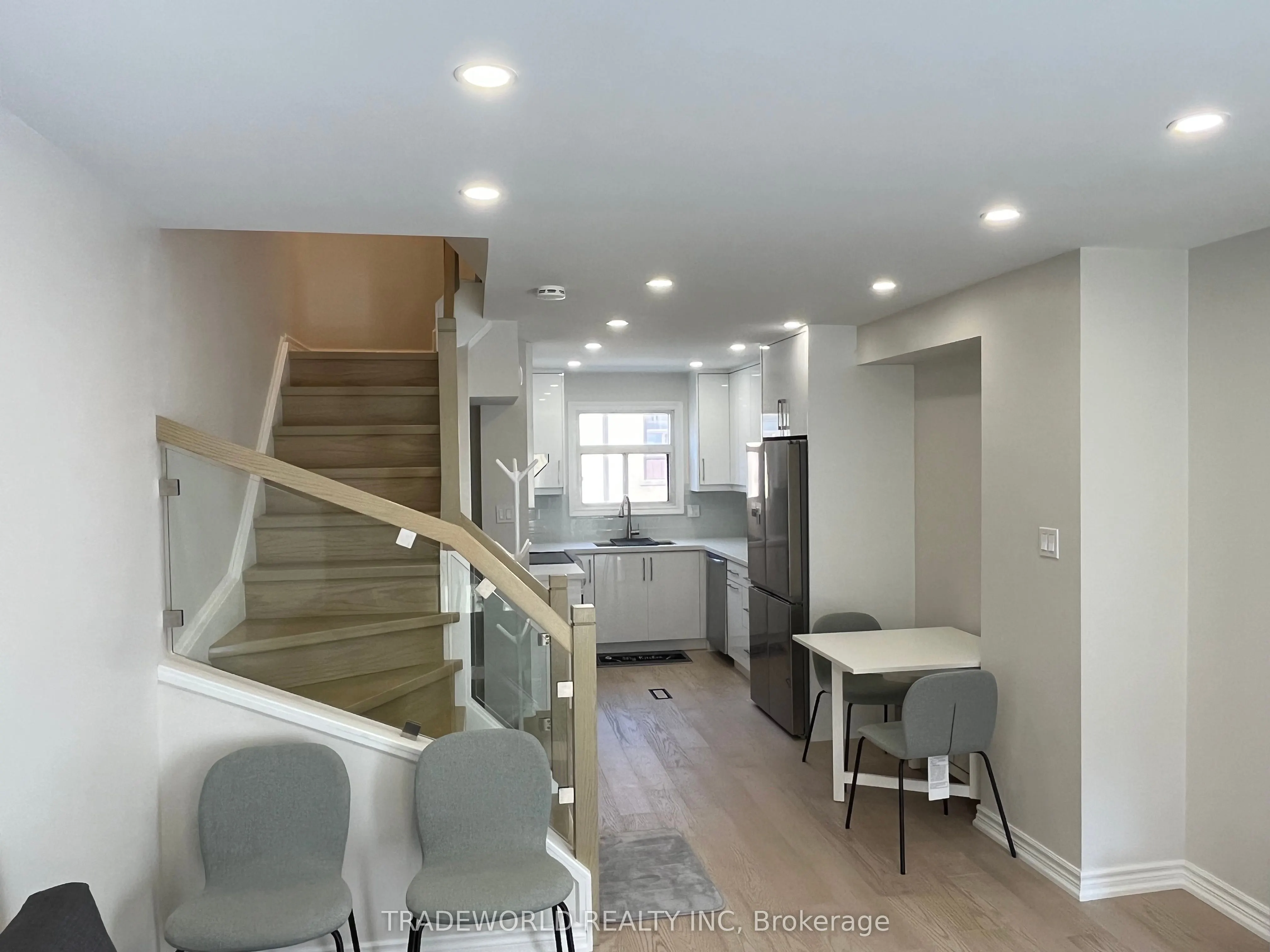 275 Broadview Avenue, #169