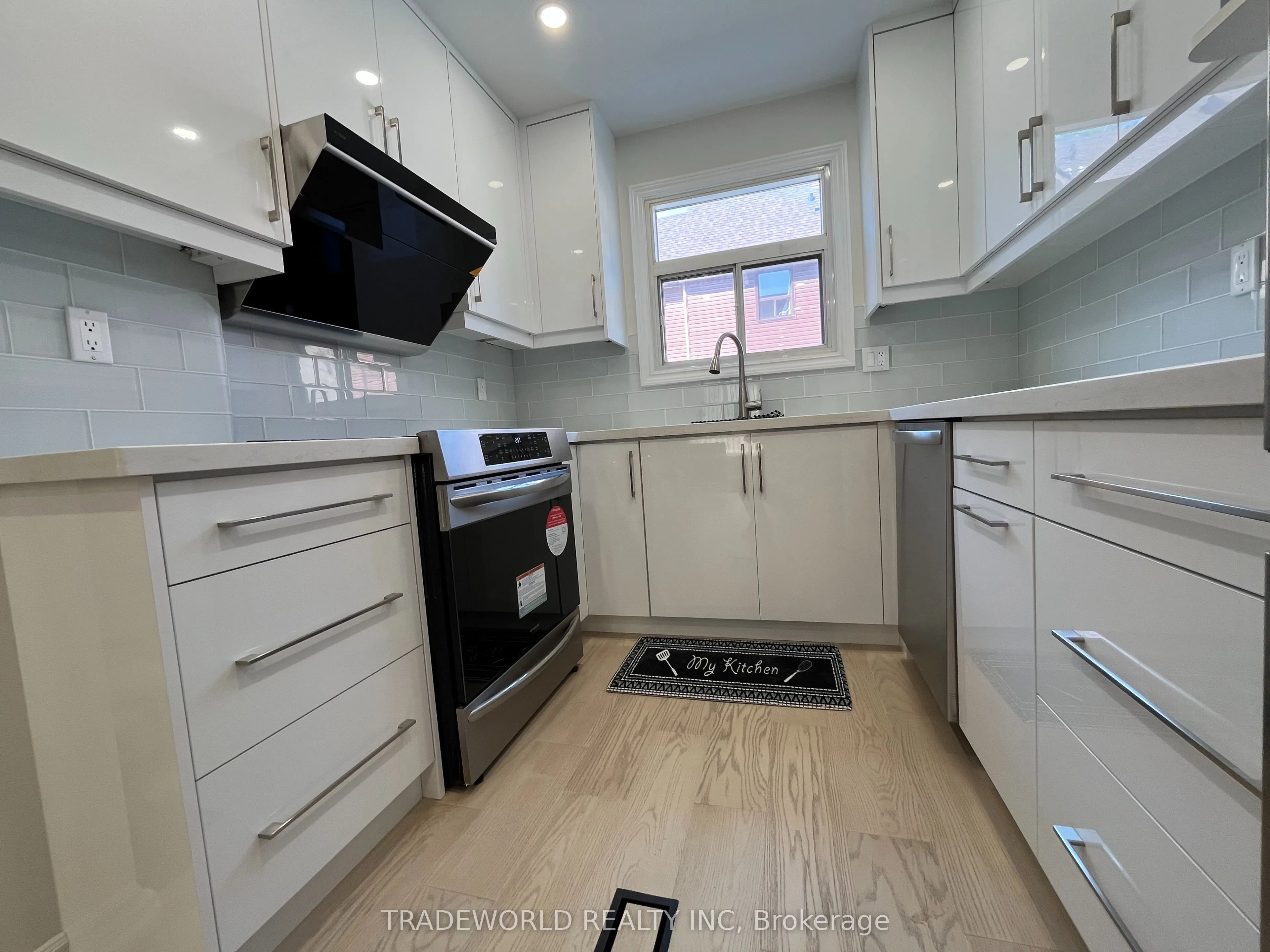 275 Broadview Avenue, #169