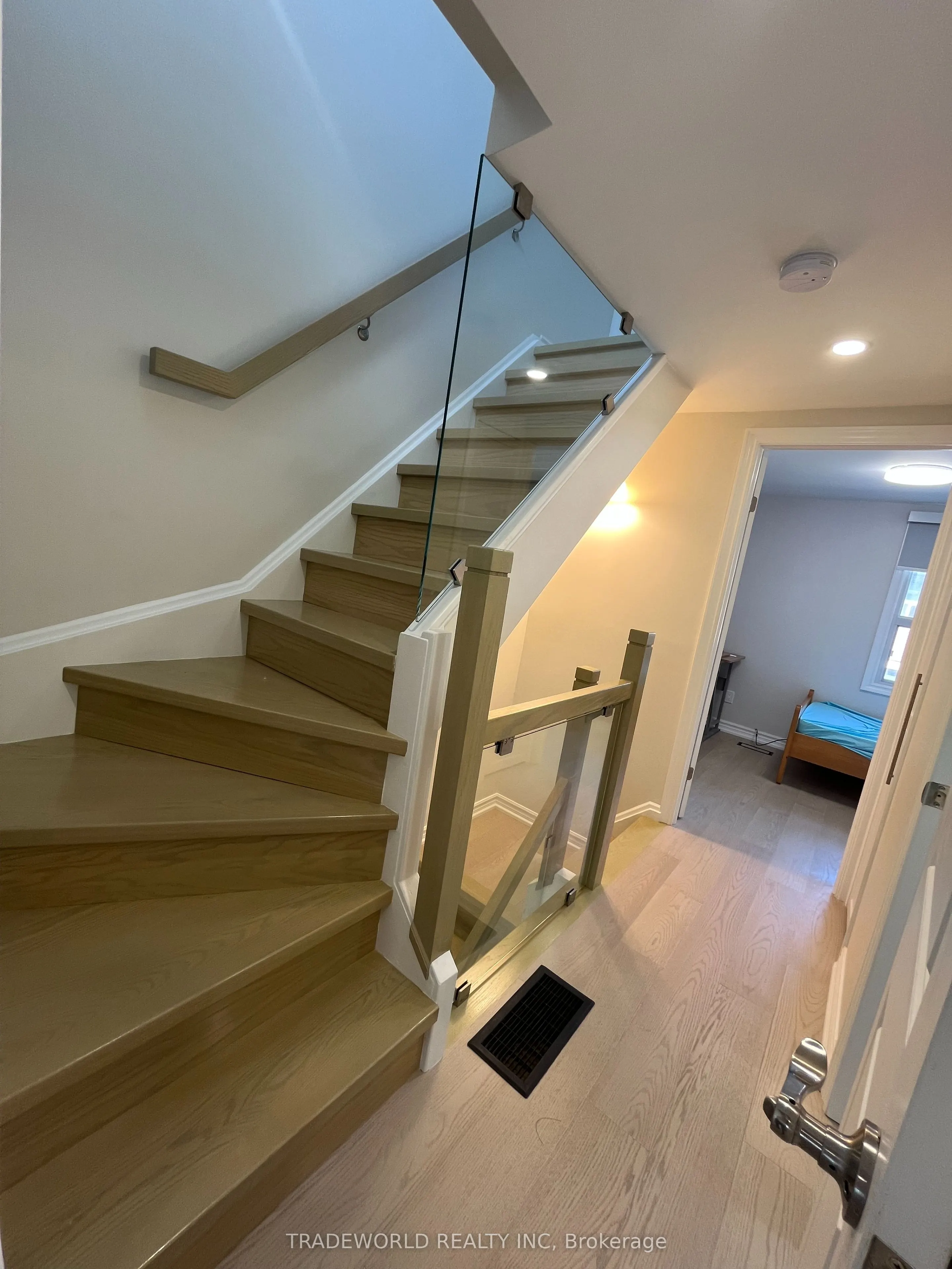 275 Broadview Avenue, #169
