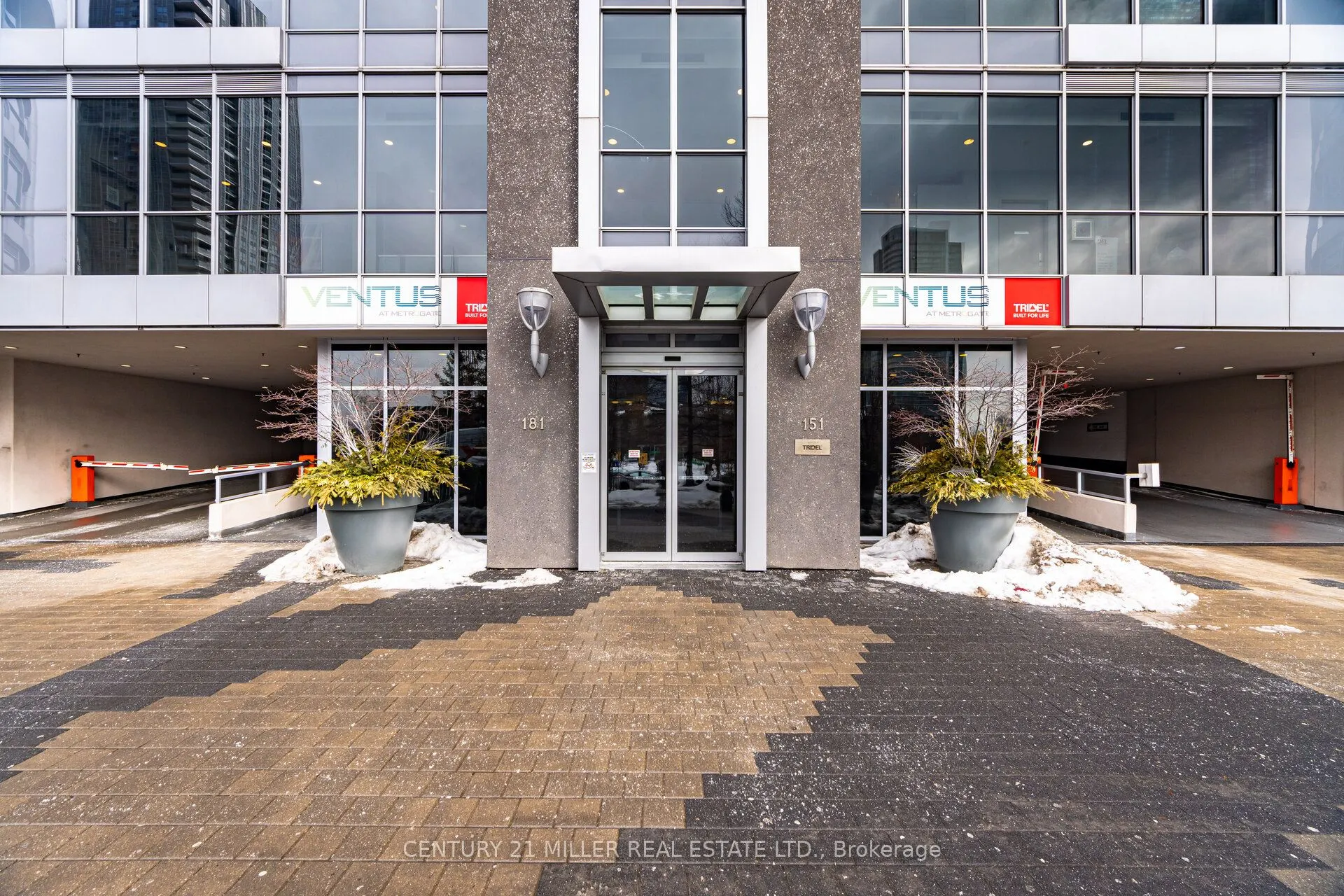 181 Village Green Square, #216