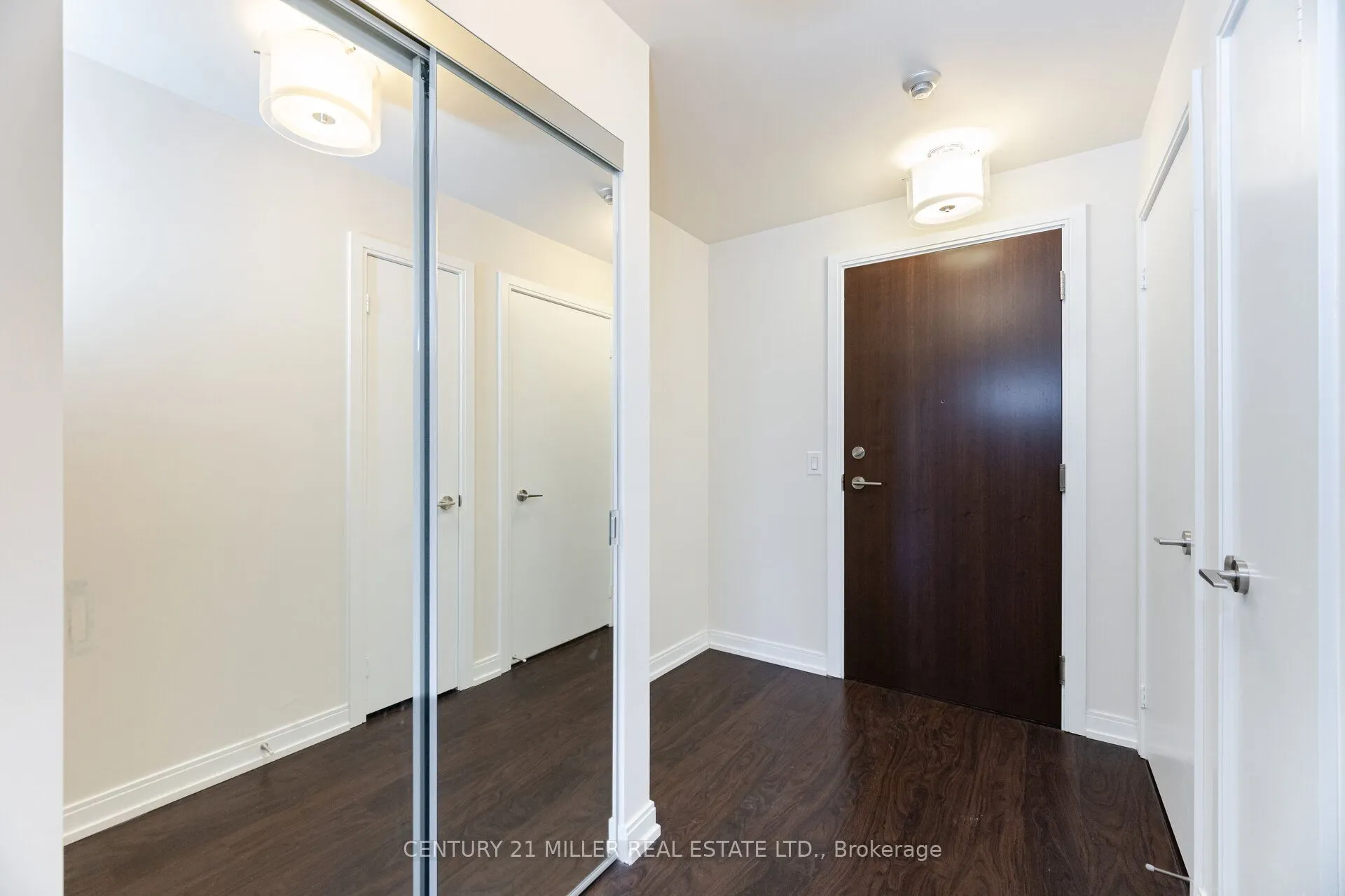 181 Village Green Square, #216