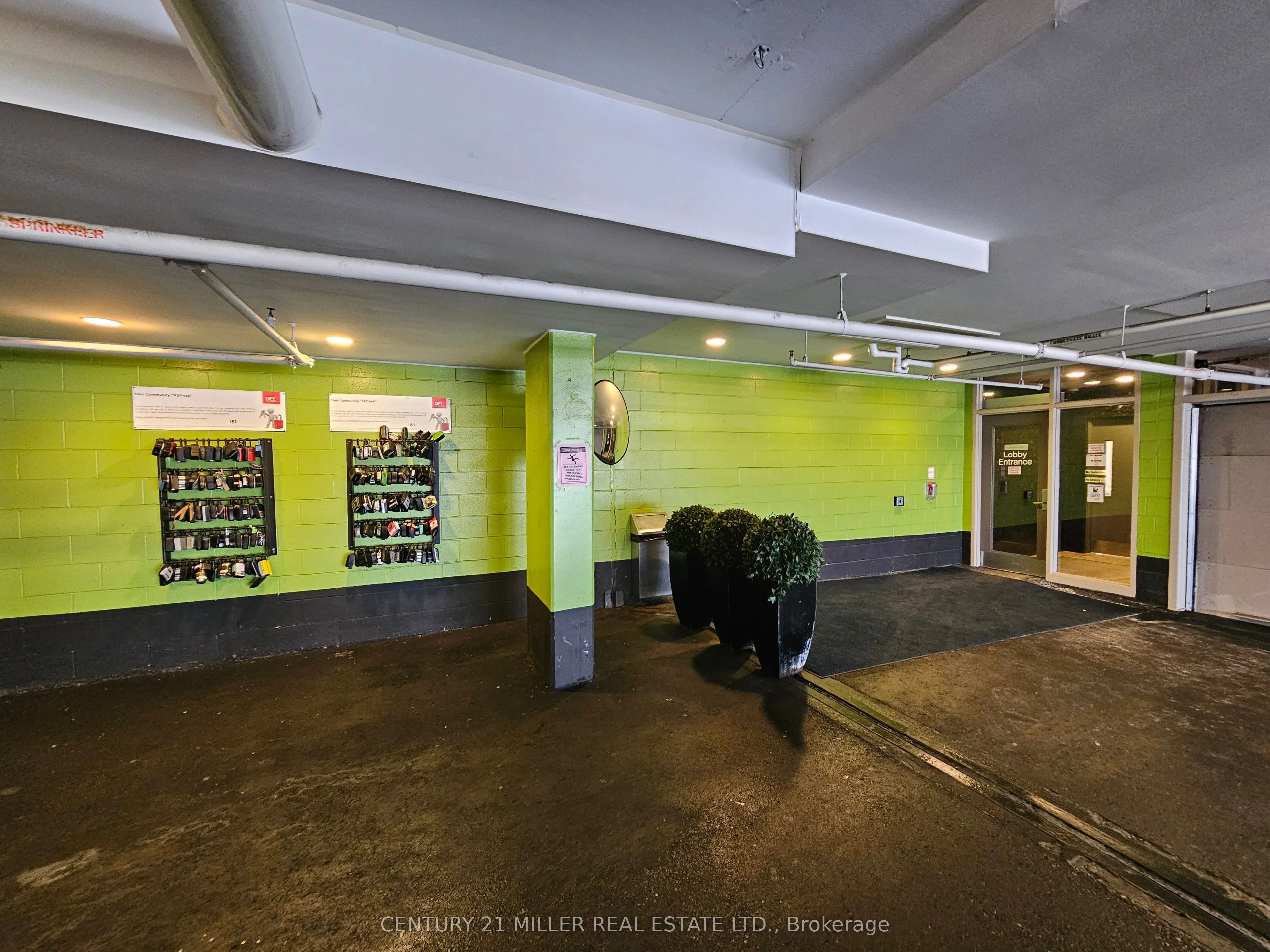 181 Village Green Square, #216
