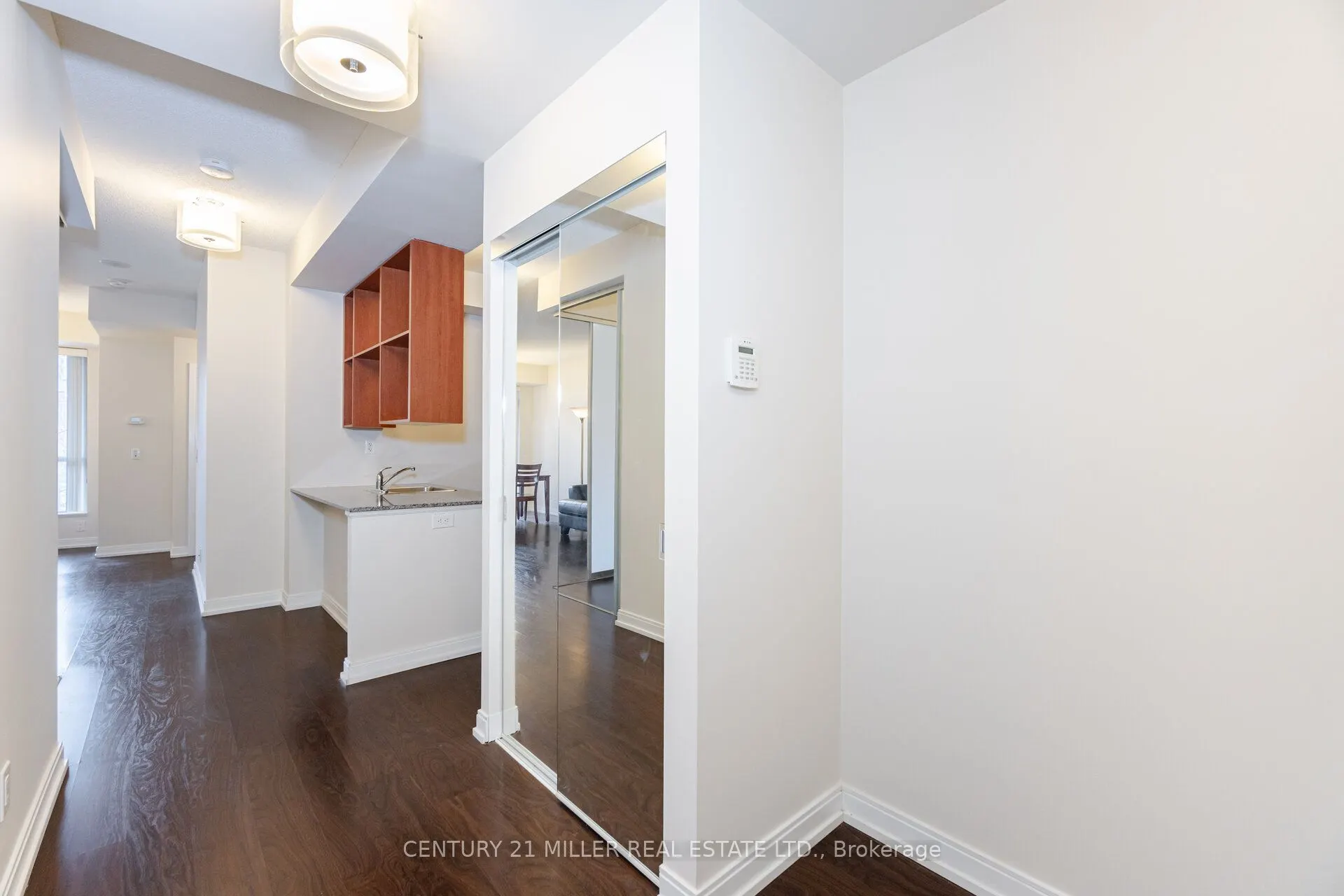 181 Village Green Square, #216