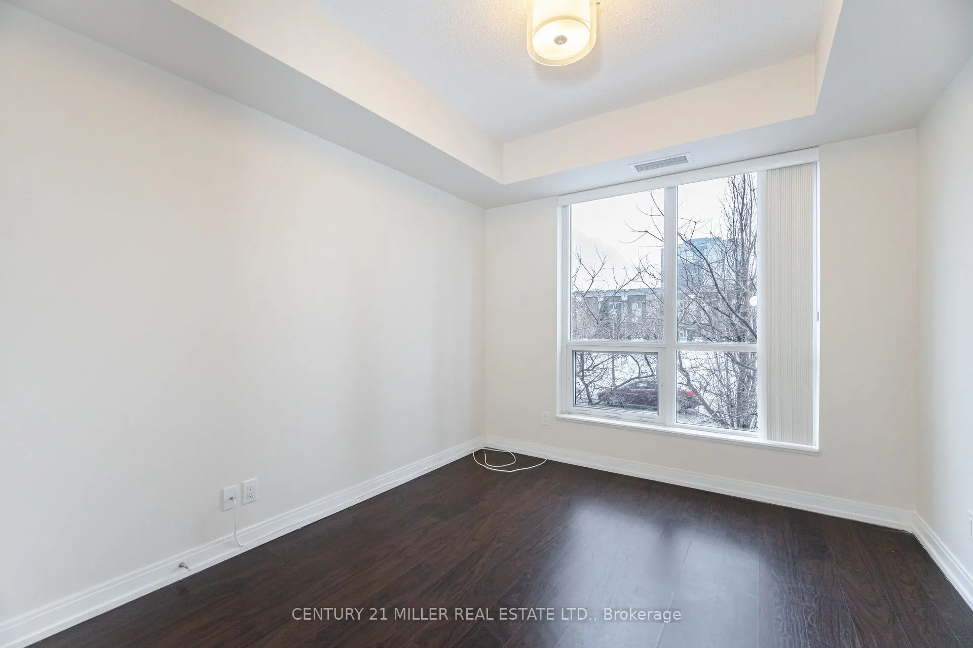 181 Village Green Square, #216