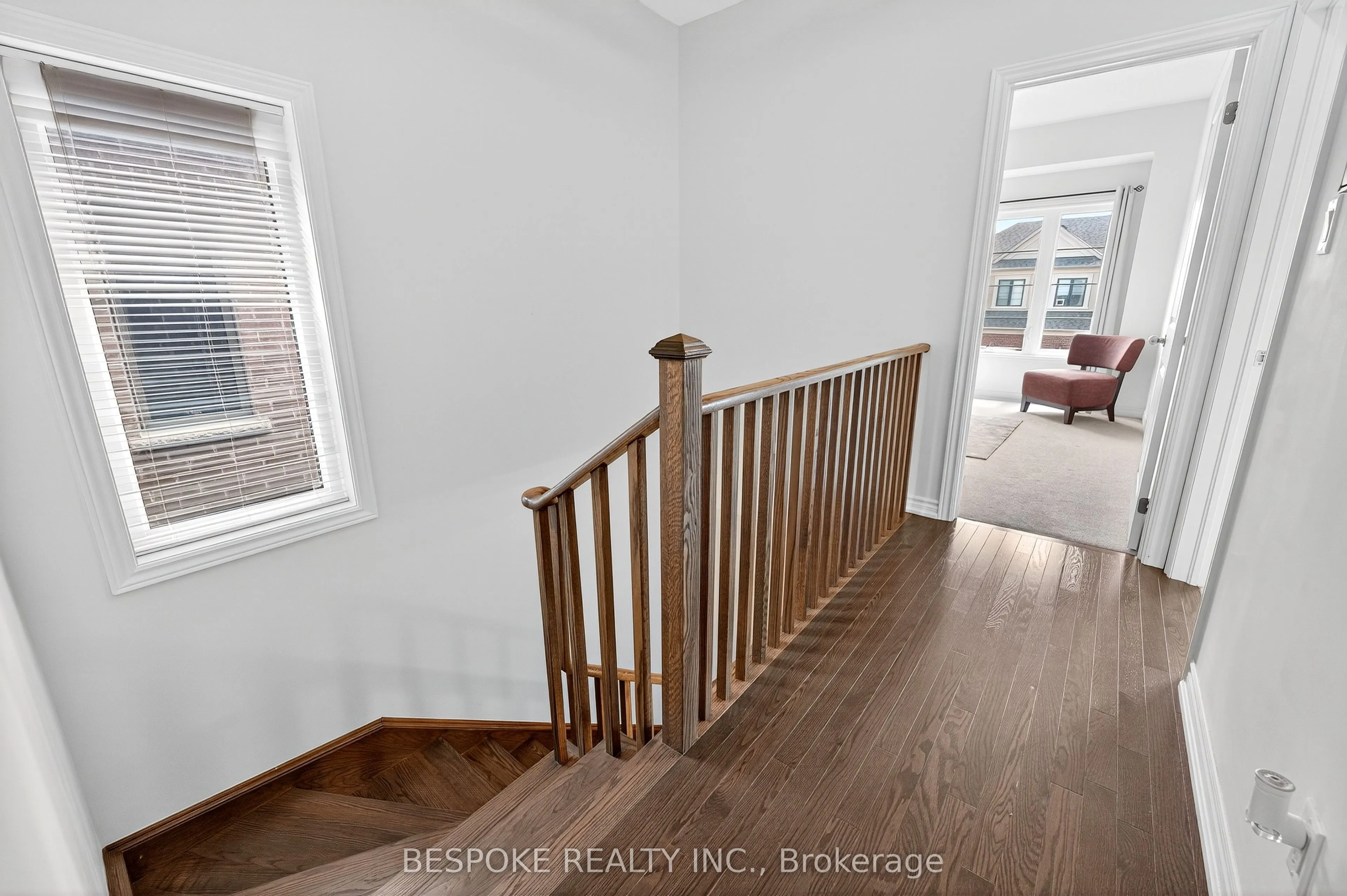 8 Hinkson Street