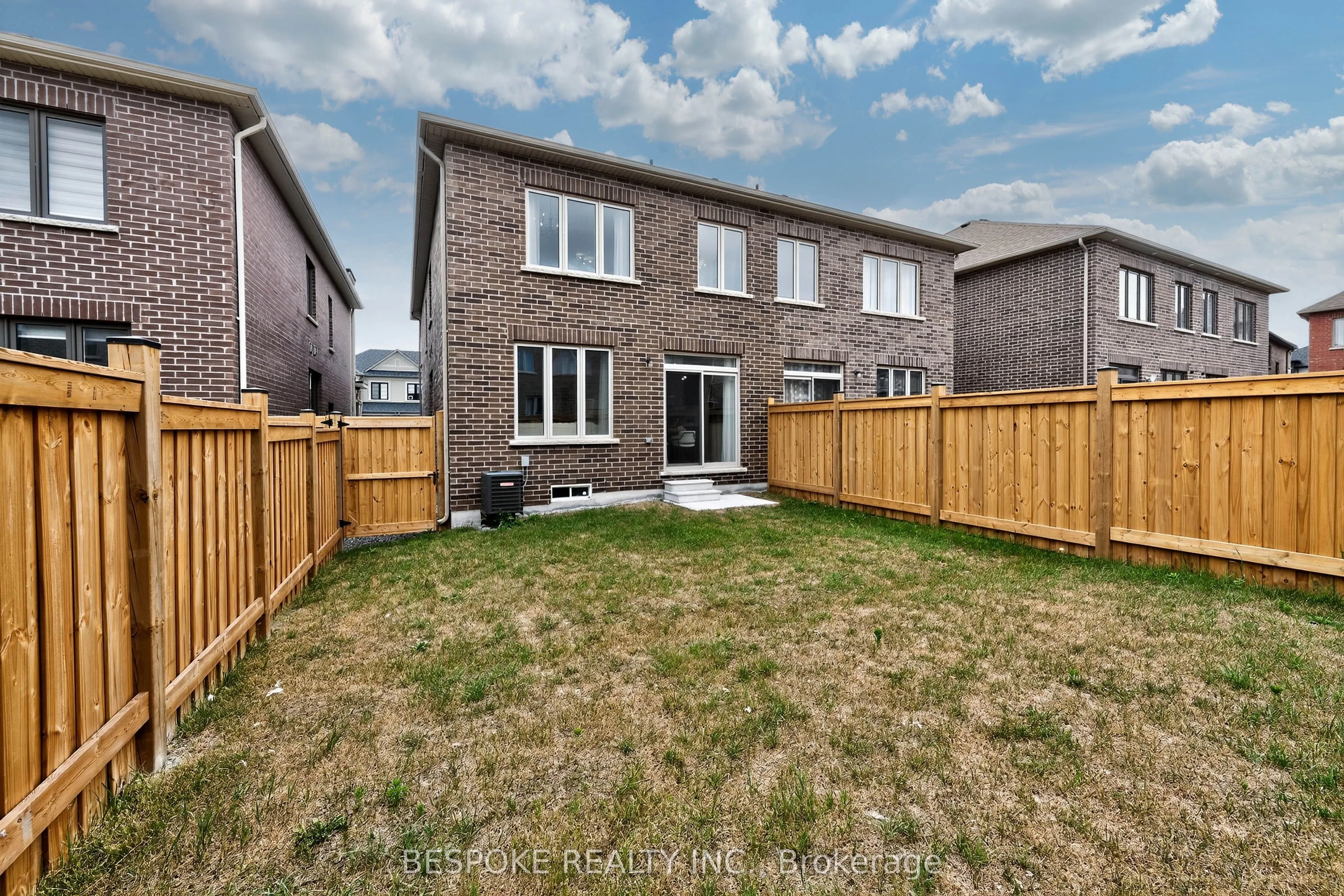 8 Hinkson Street