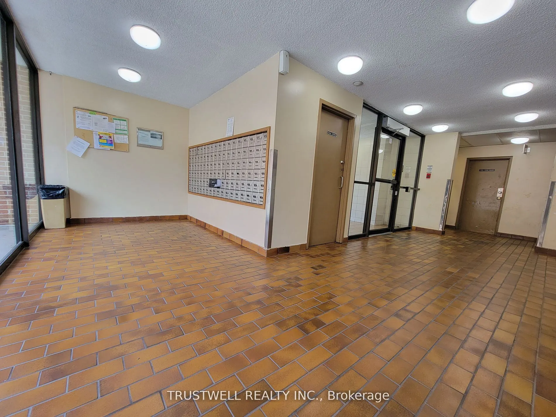 4064 Lawrence Avenue E, #513