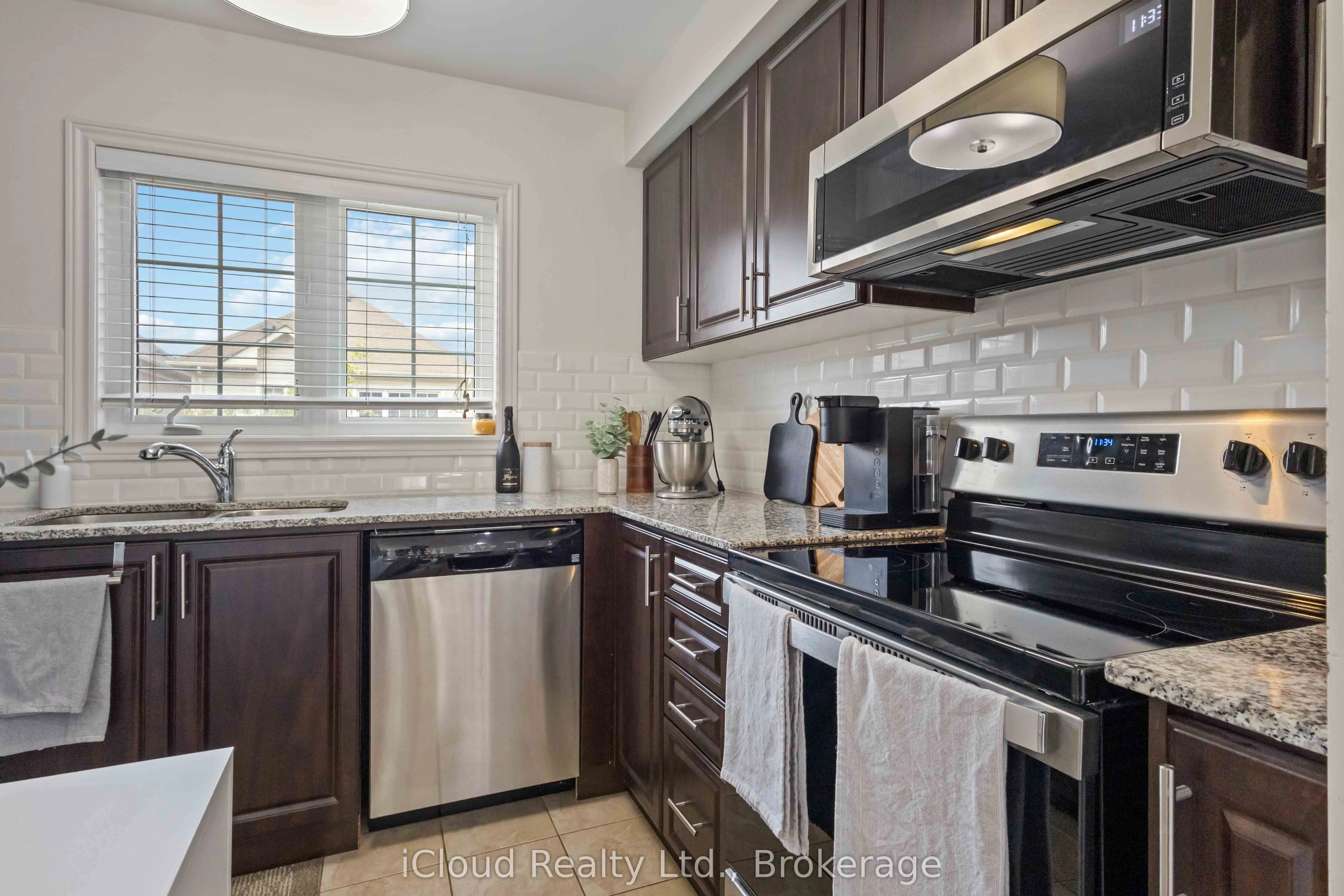 12 Cooperage Lane SW
