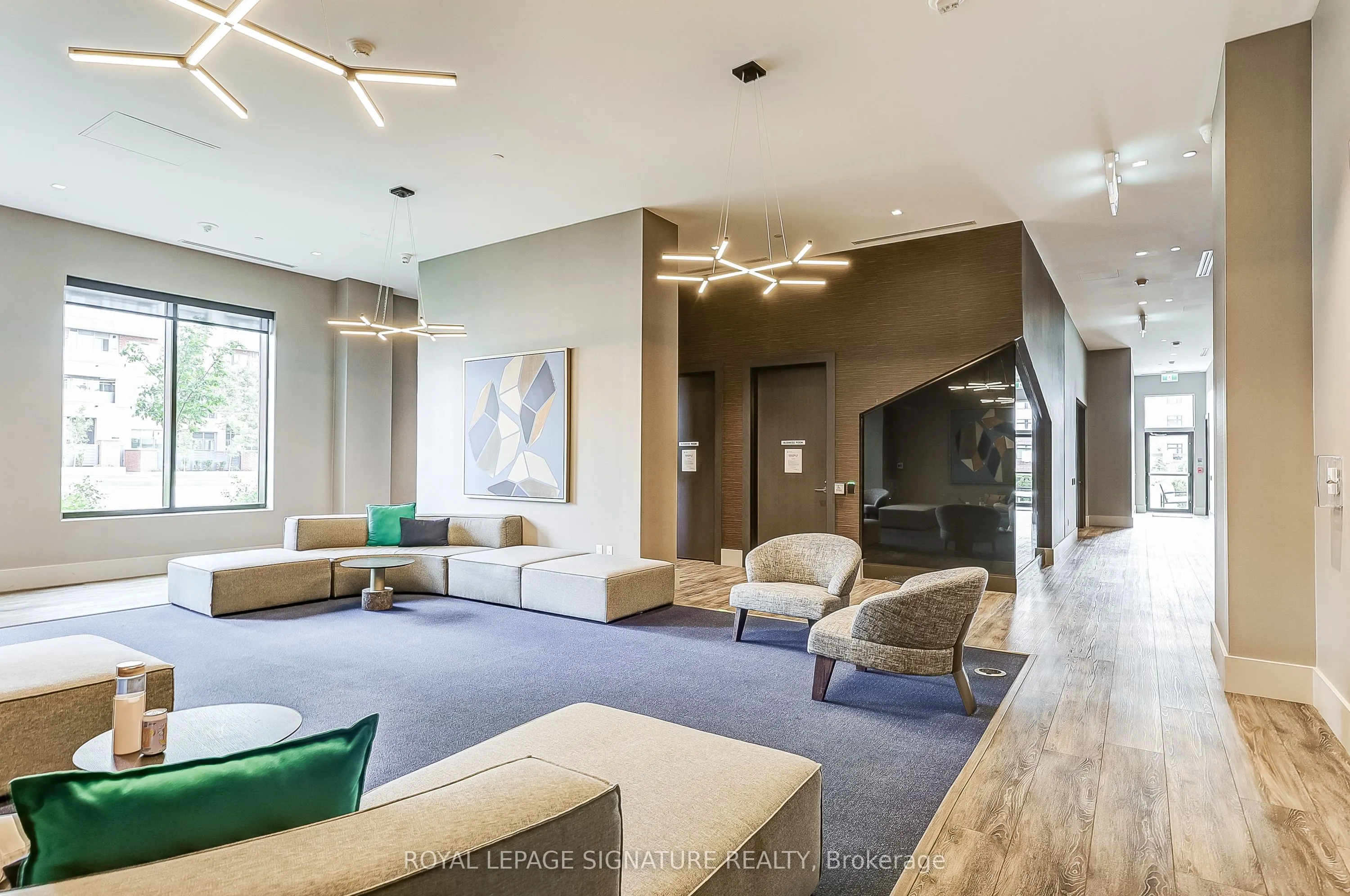2550 Simcoe Street N, #716