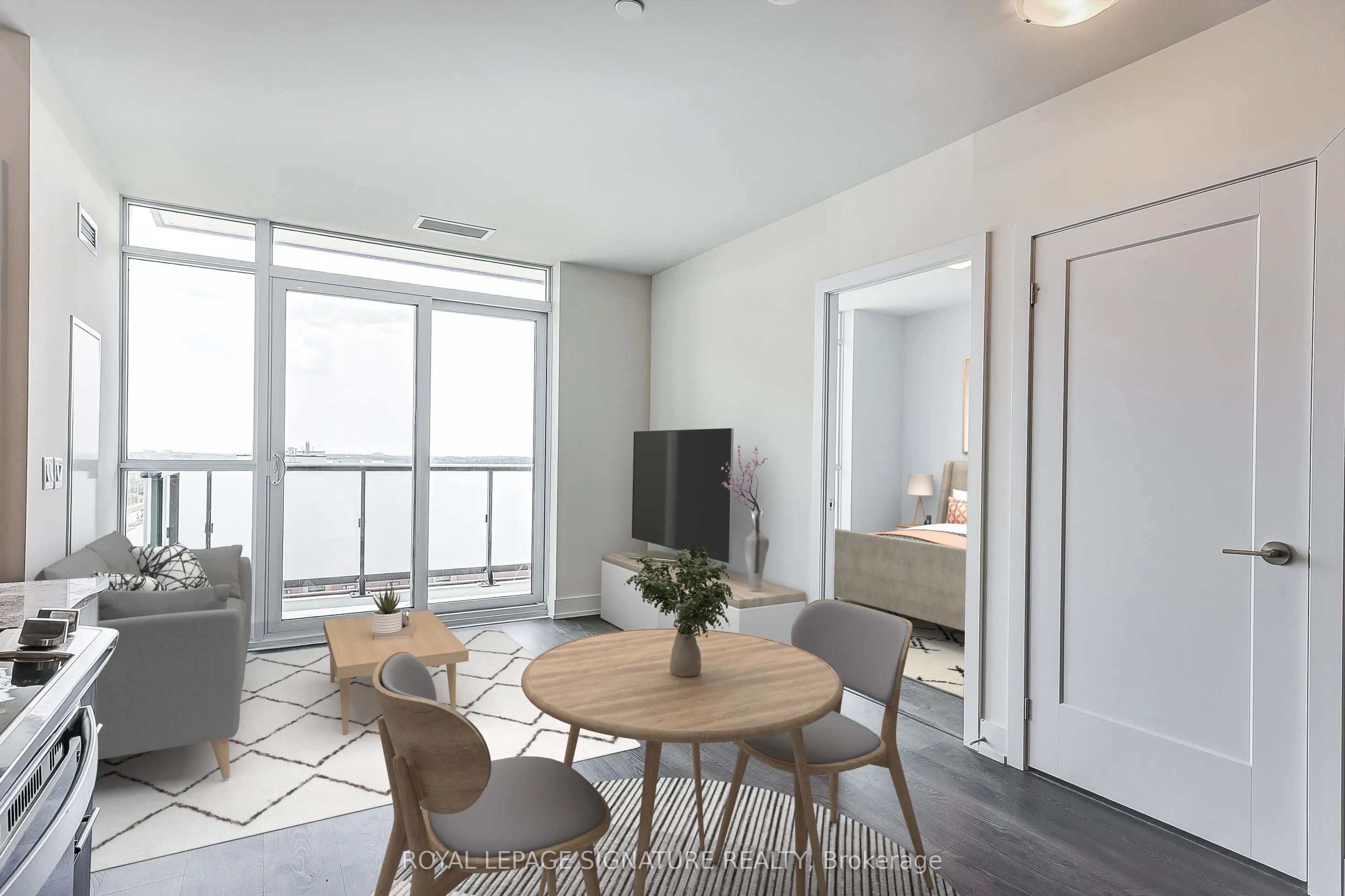 2550 Simcoe Street N, #716
