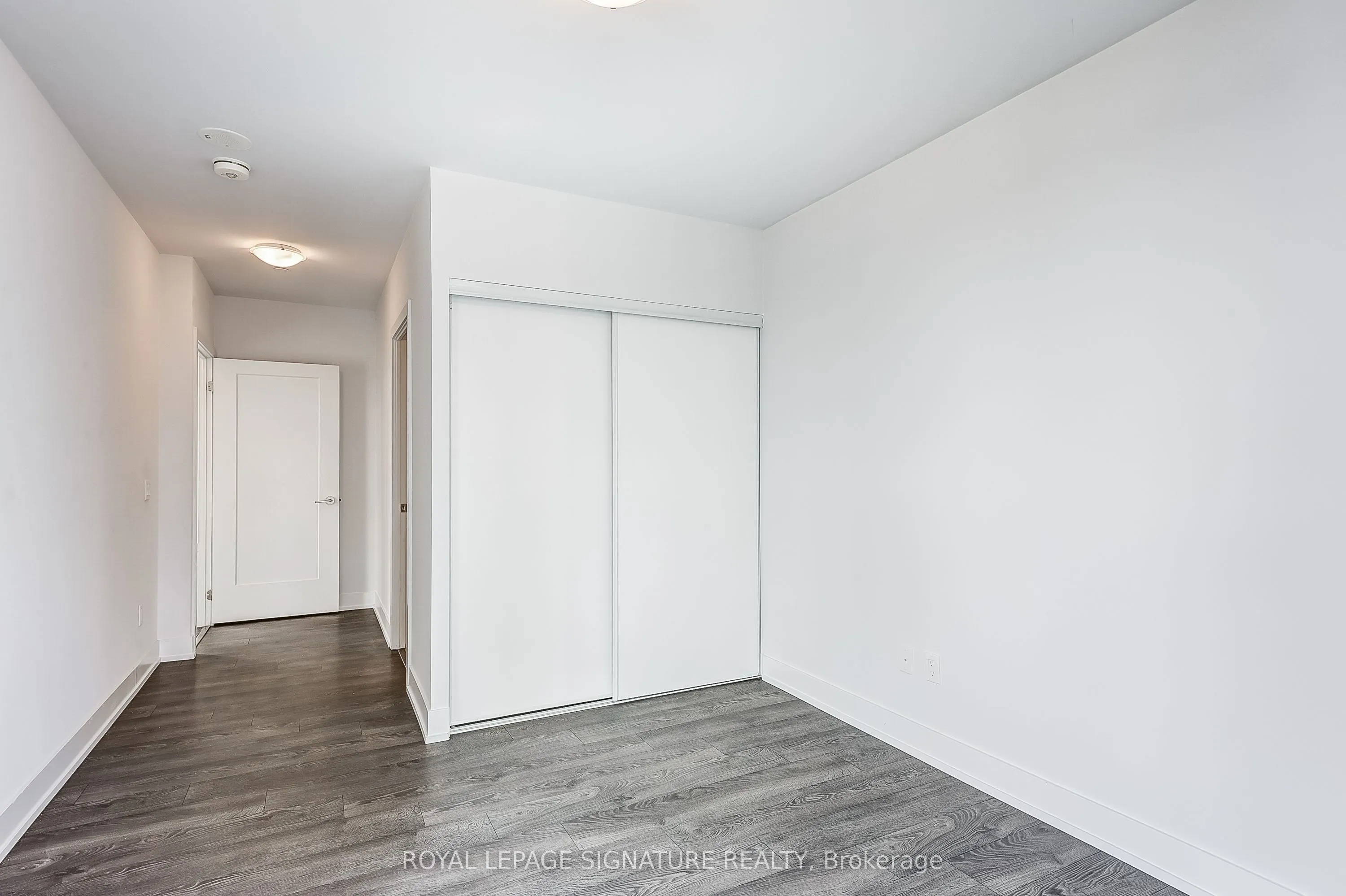 2550 Simcoe Street N, #716
