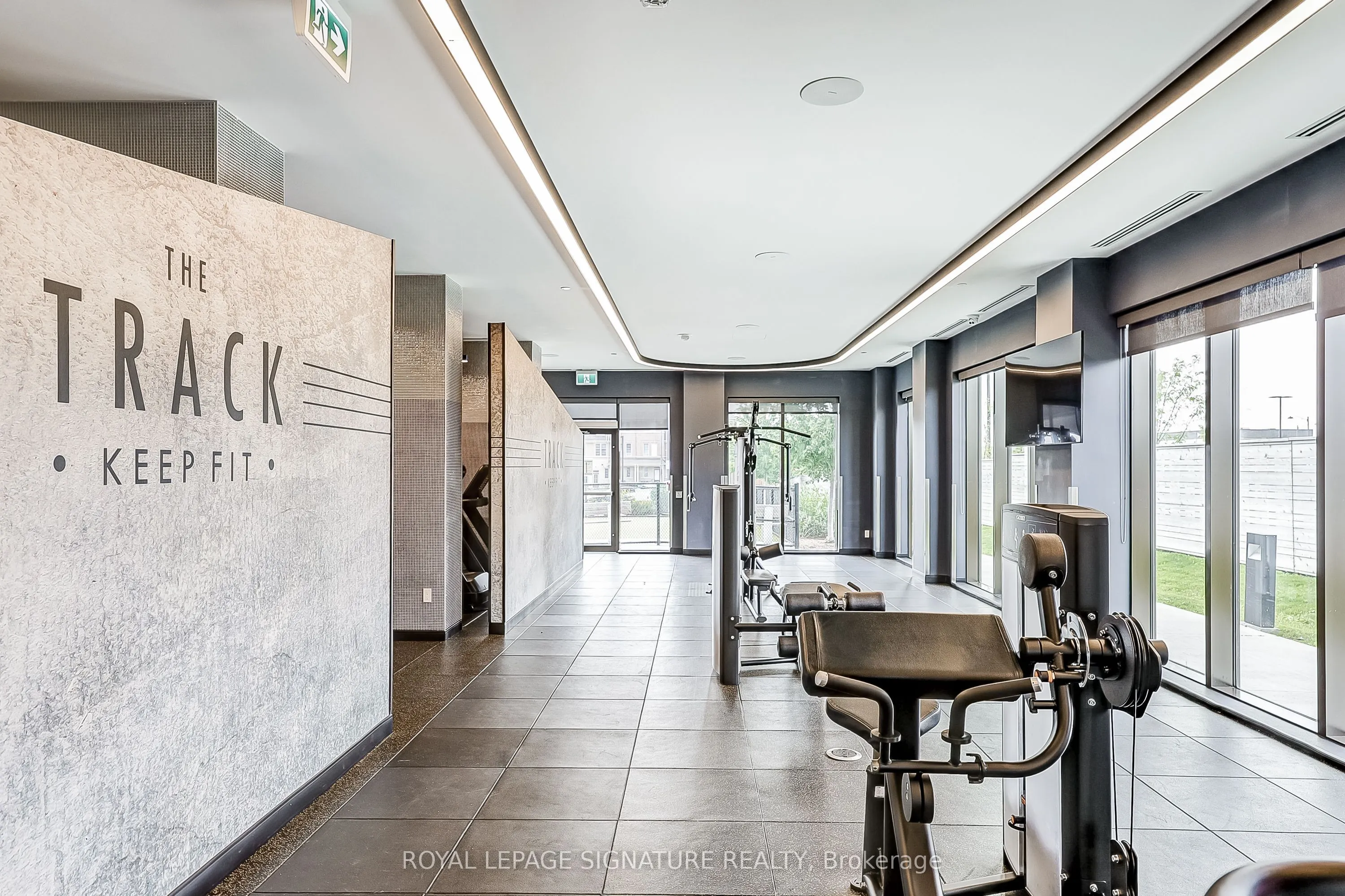 2550 Simcoe Street N, #716