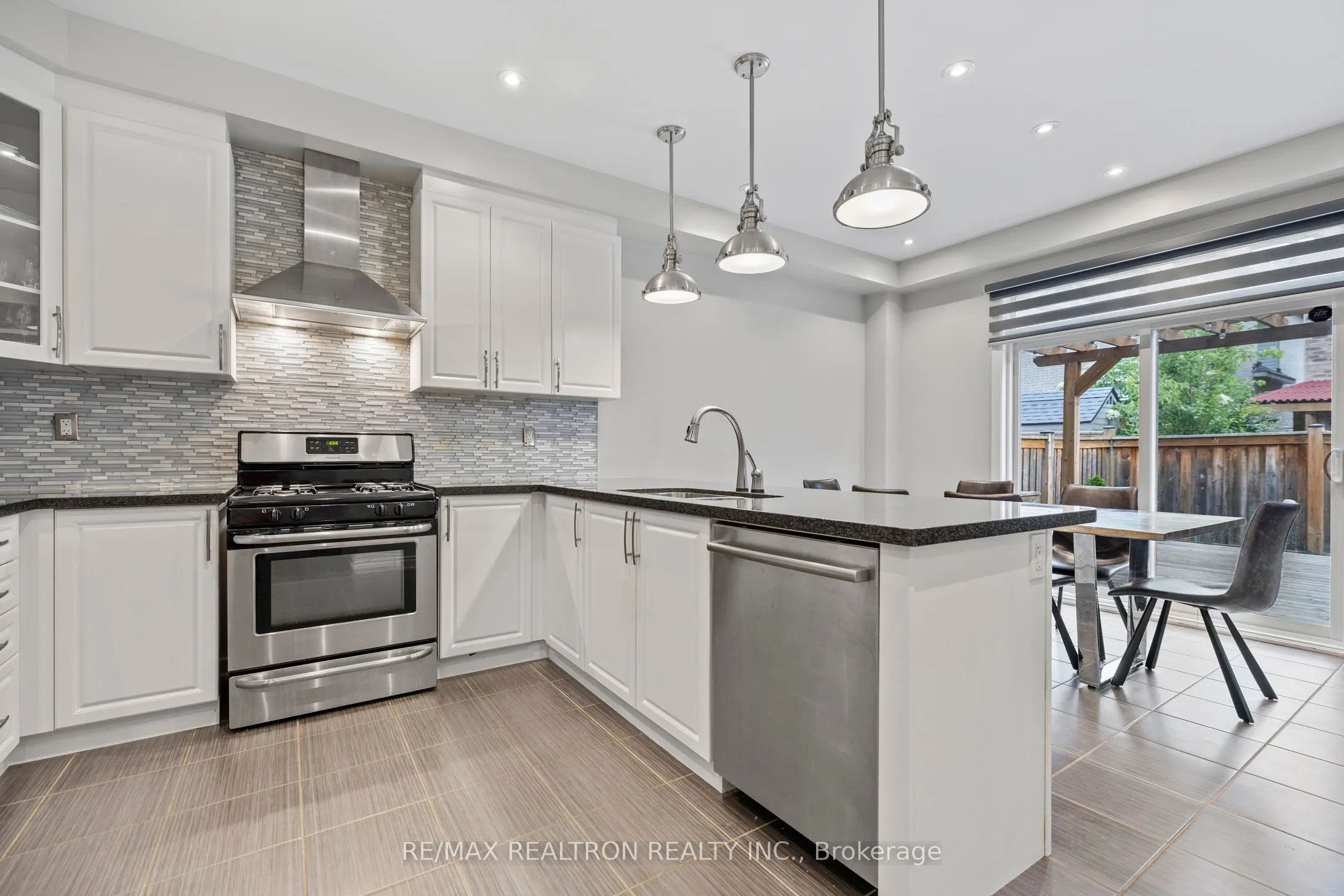 26 Garrardview Street