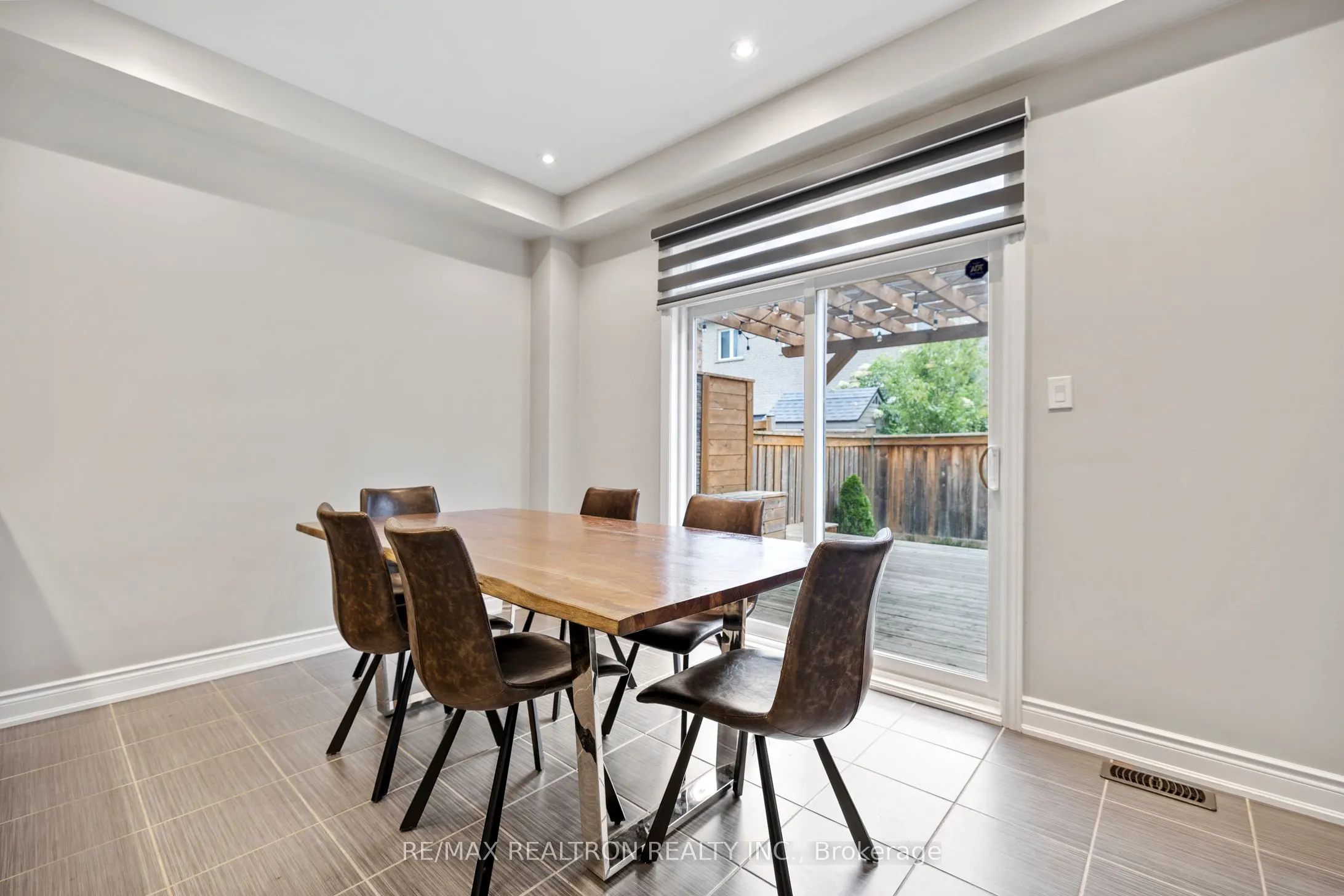 26 Garrardview Street