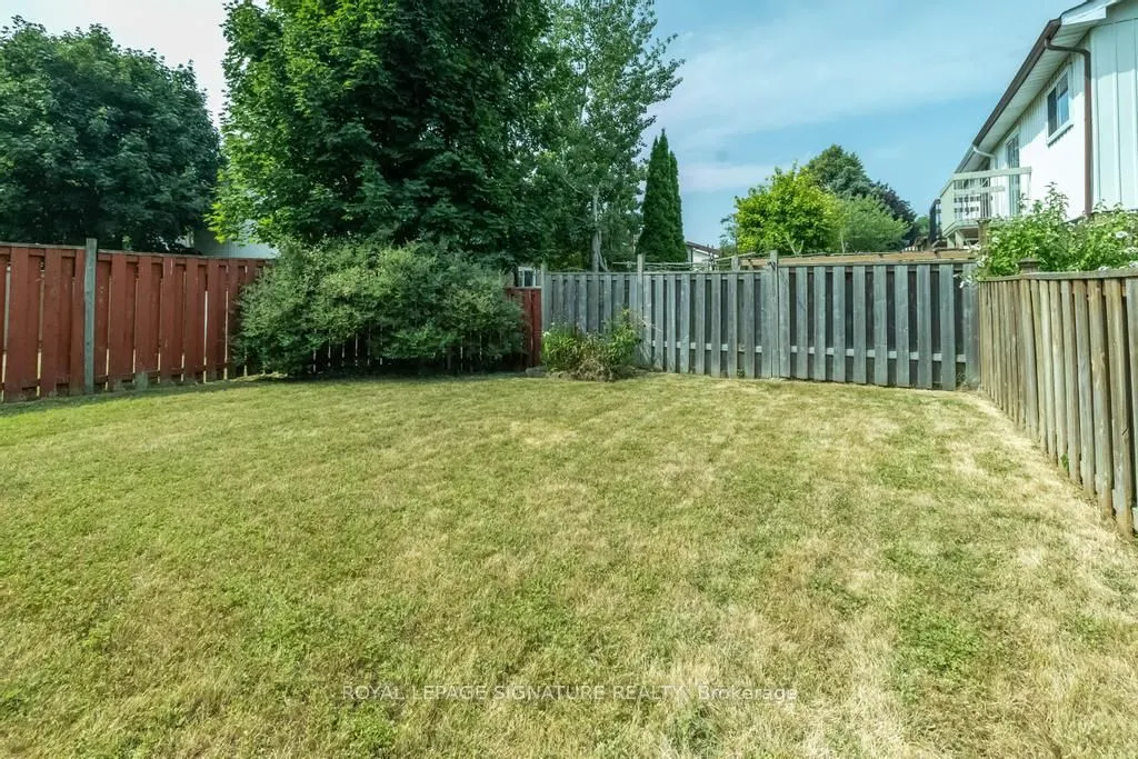 109 Carolbreen Square