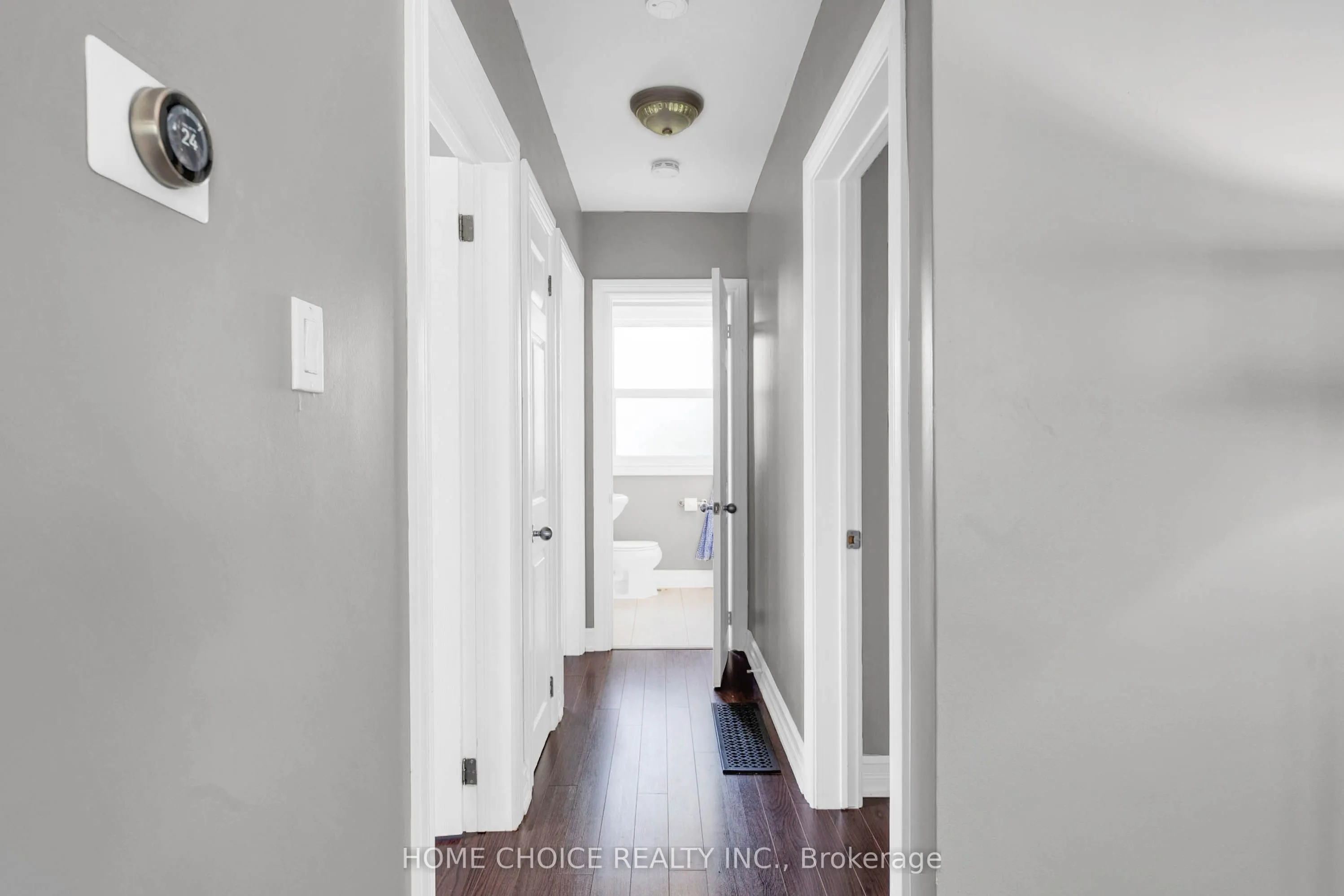 11 Thorncroft Crescent
