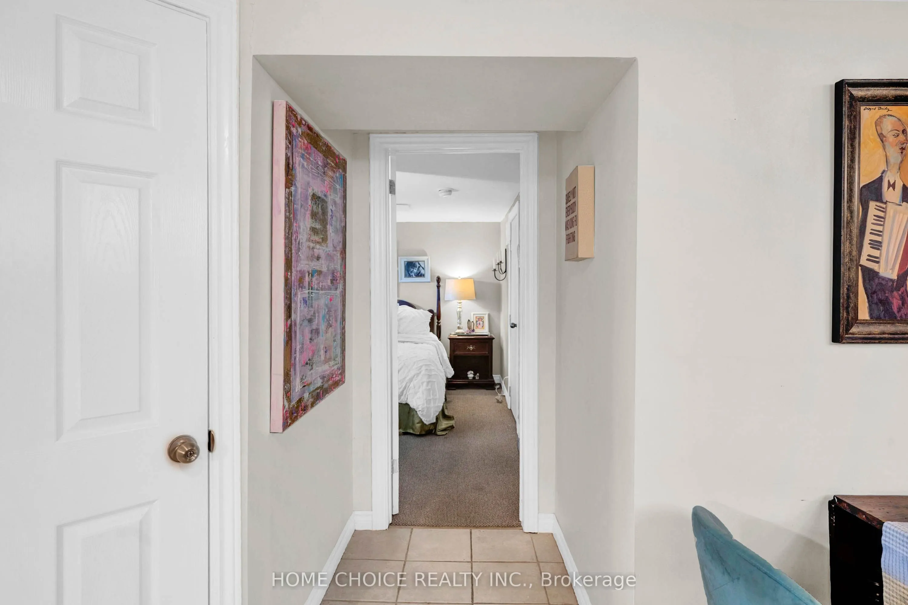 11 Thorncroft Crescent