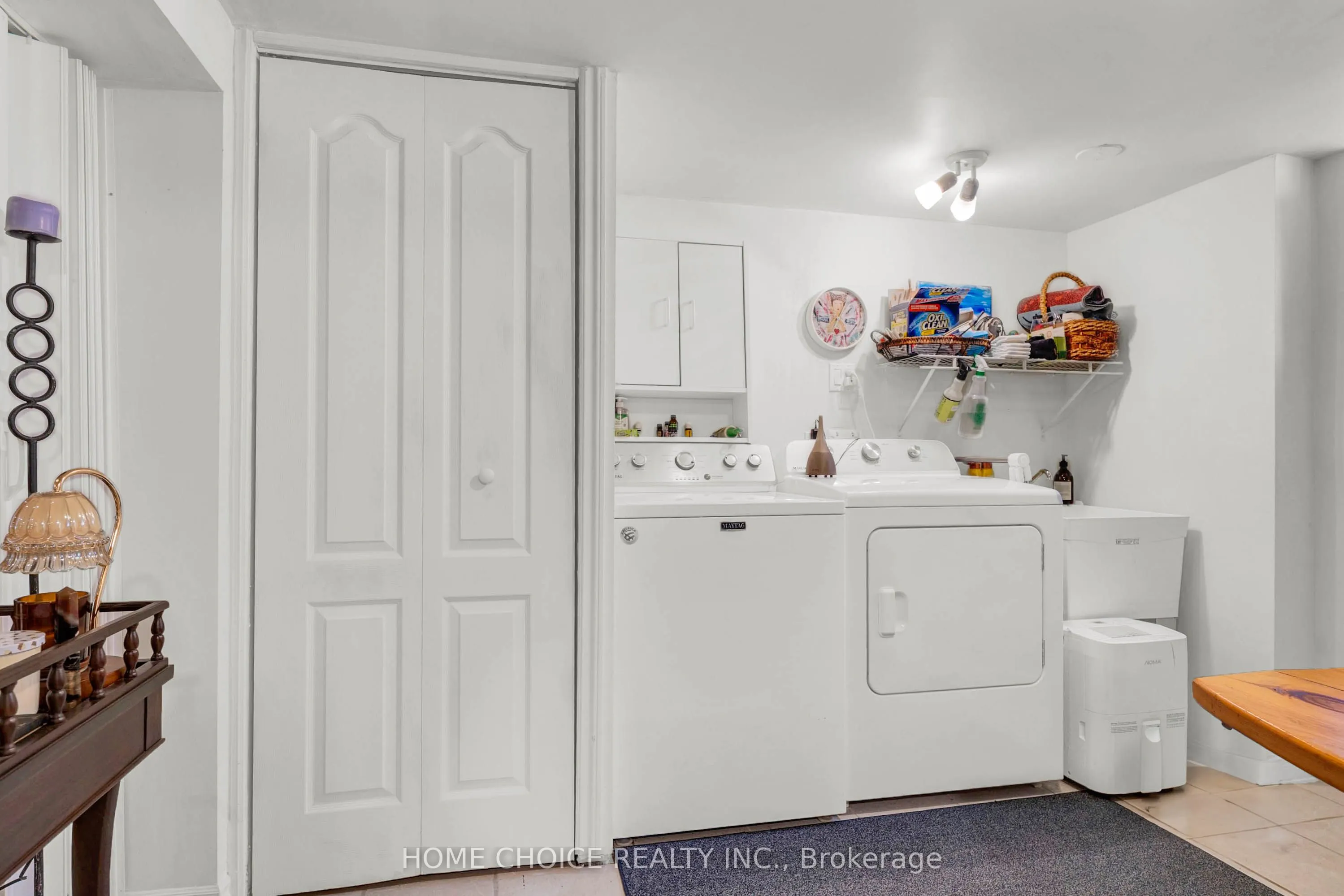 11 Thorncroft Crescent