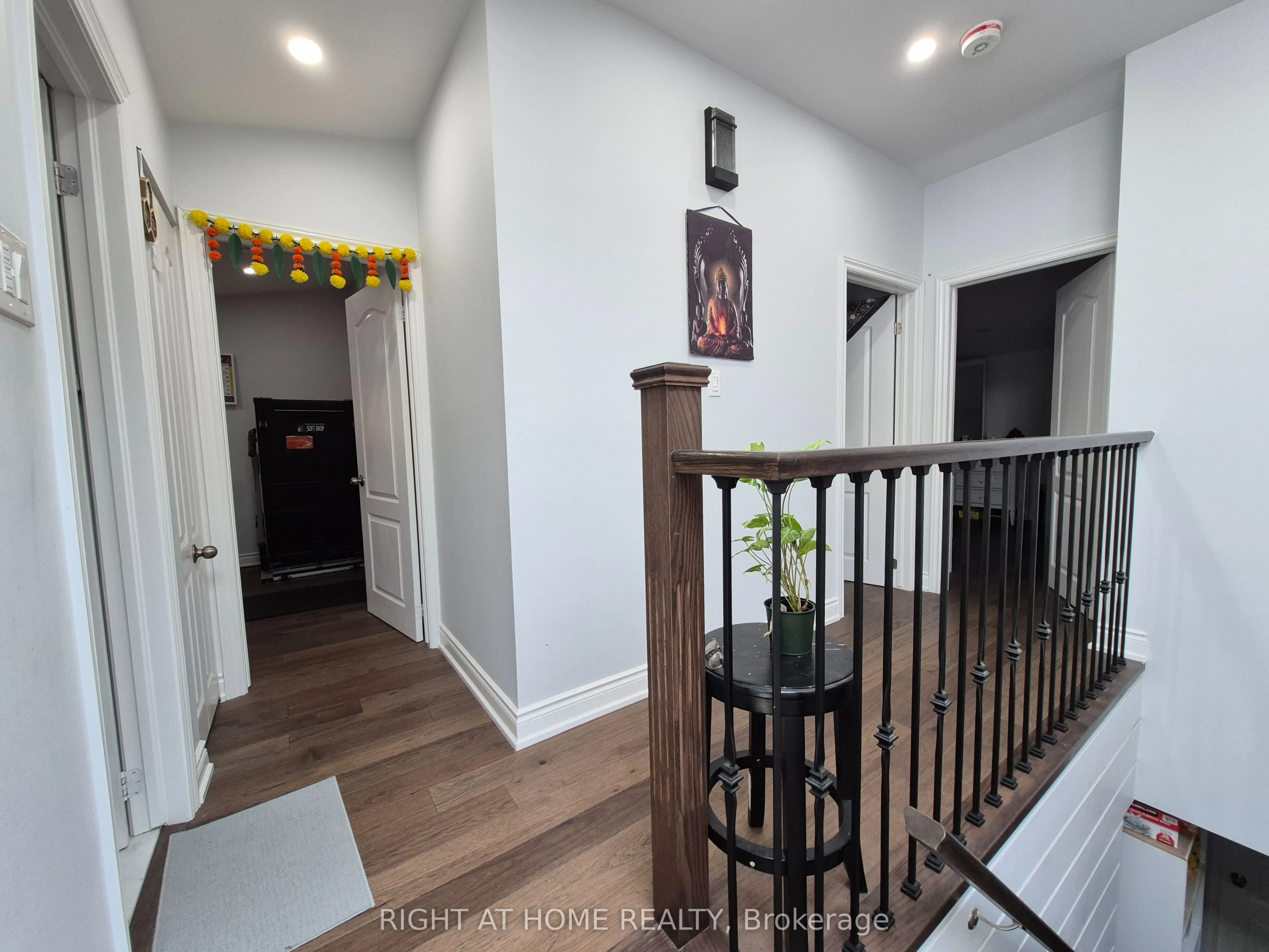 11 Lesterwood Crescent