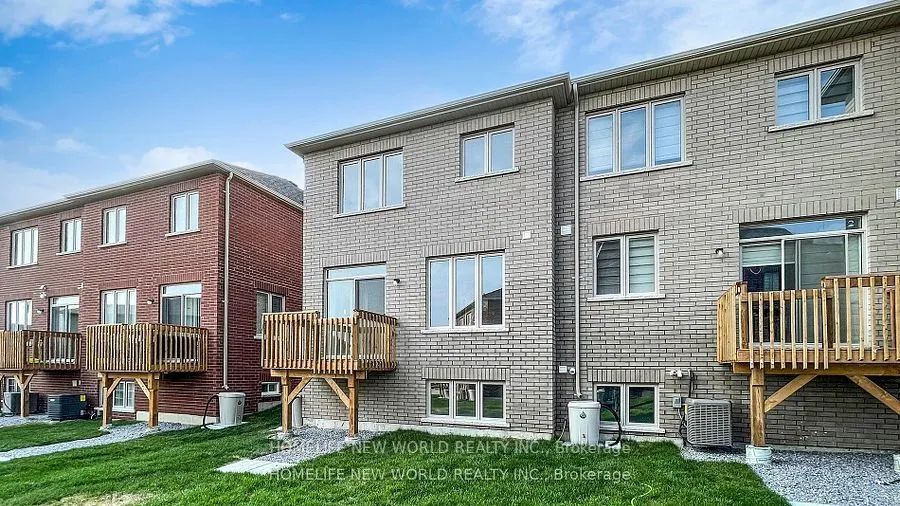 969 Elizabeth Mackenzie Drive