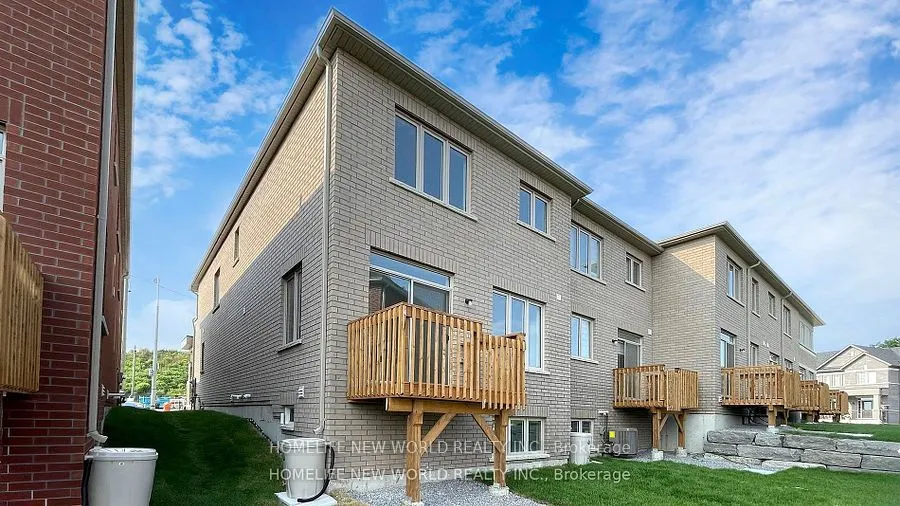 969 Elizabeth Mackenzie Drive