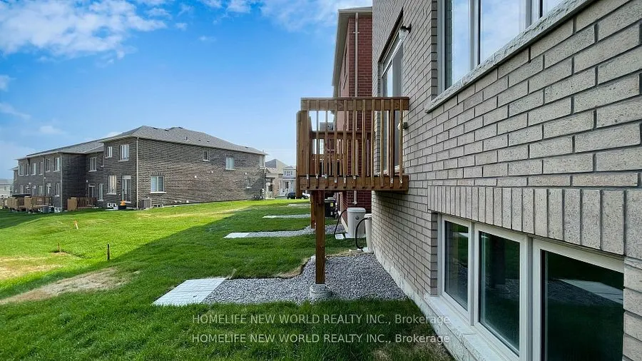 969 Elizabeth Mackenzie Drive