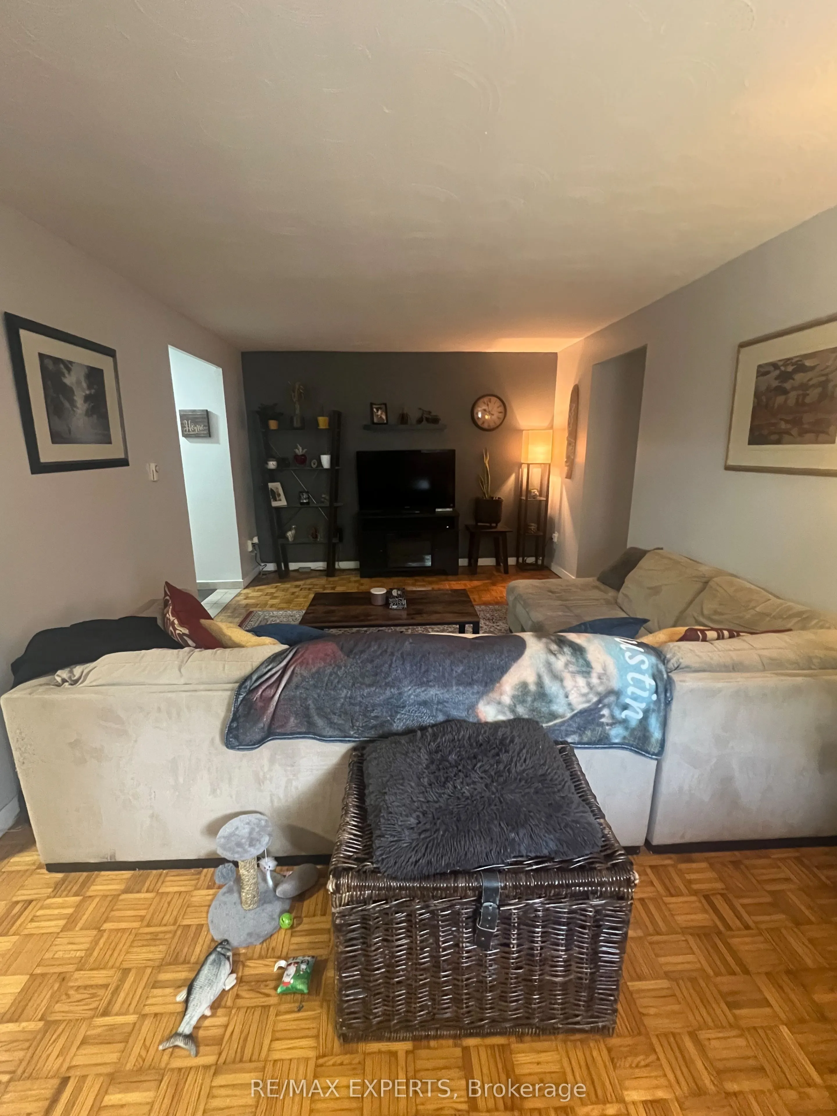 1526 Dufferin Street, #02